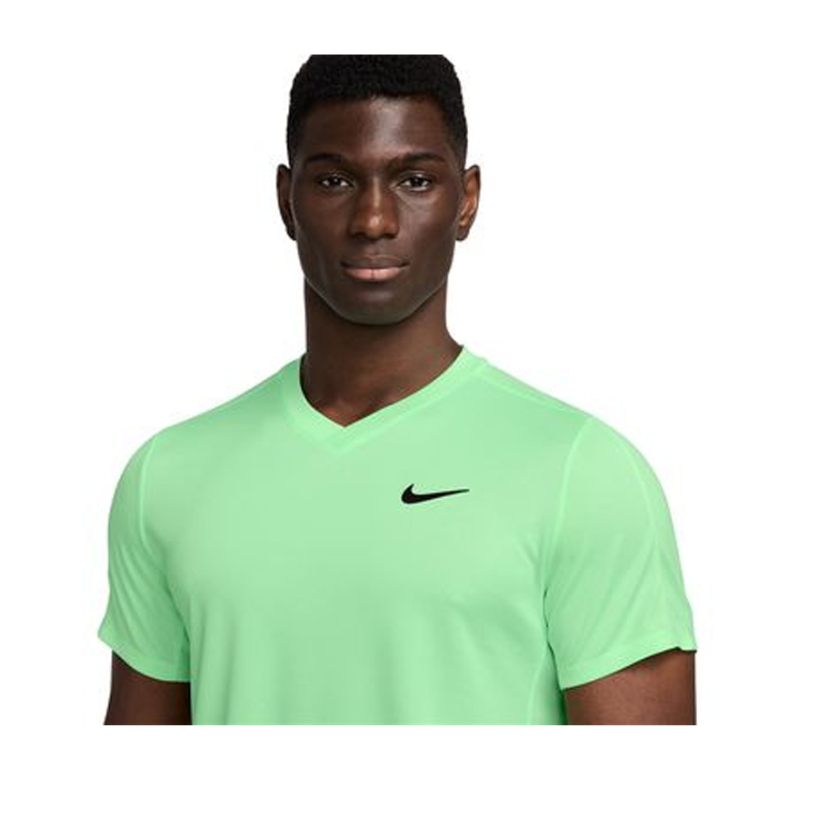 NikeCourt Dri-FIT Victory Erkek Tenis Tişörtü