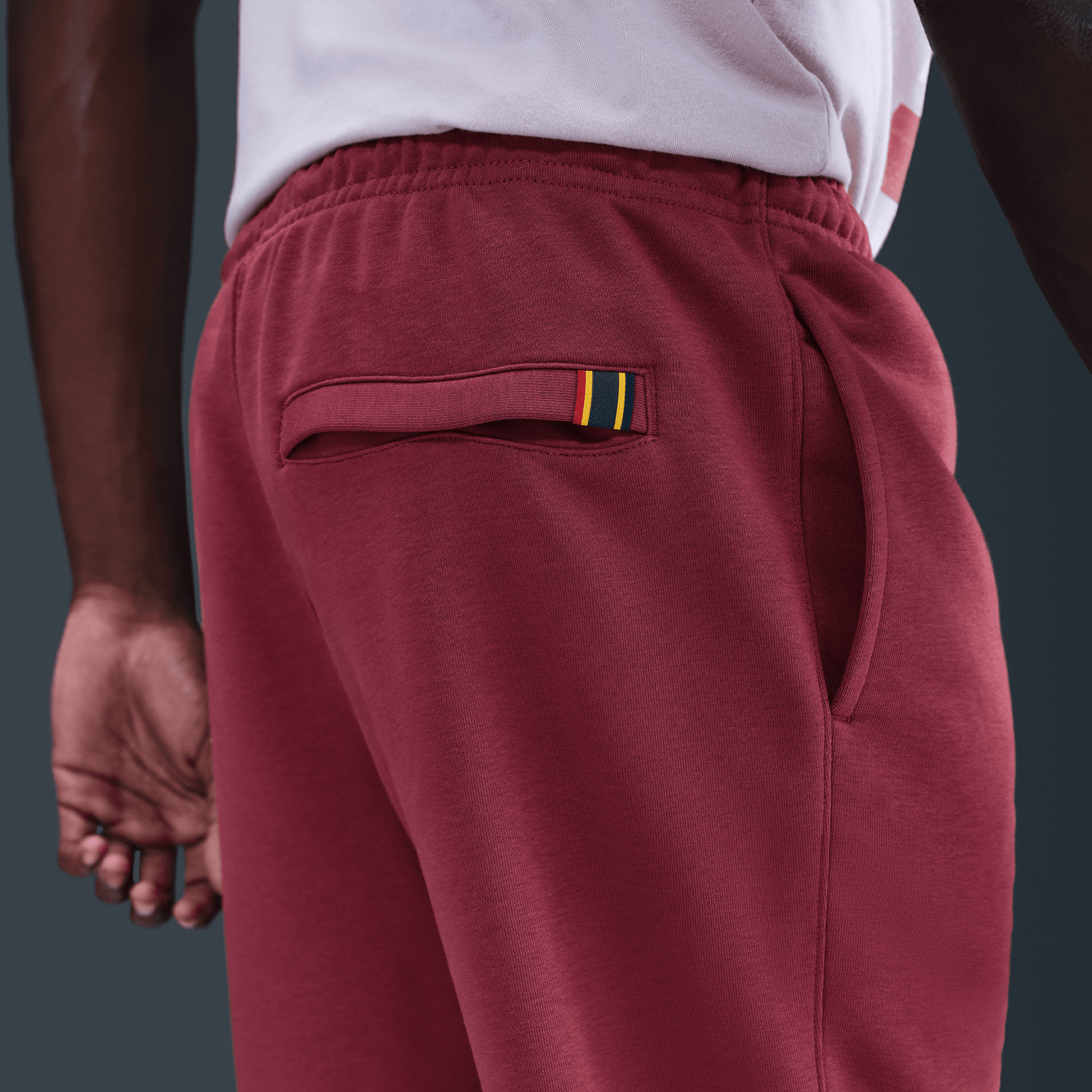 NikeCourt Heritage Dri-FIT Fleece Erkek Tenis Jogger'ı