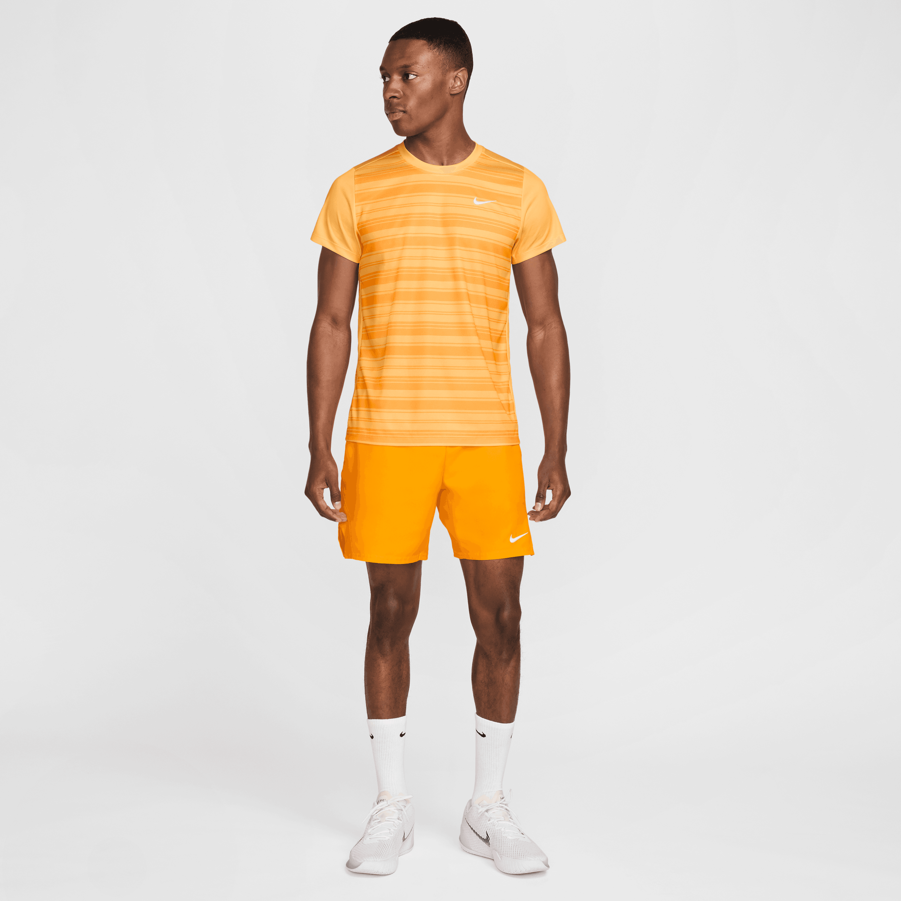 NikeCourt Victory Dri-FIT Erkek Tenis Üstü