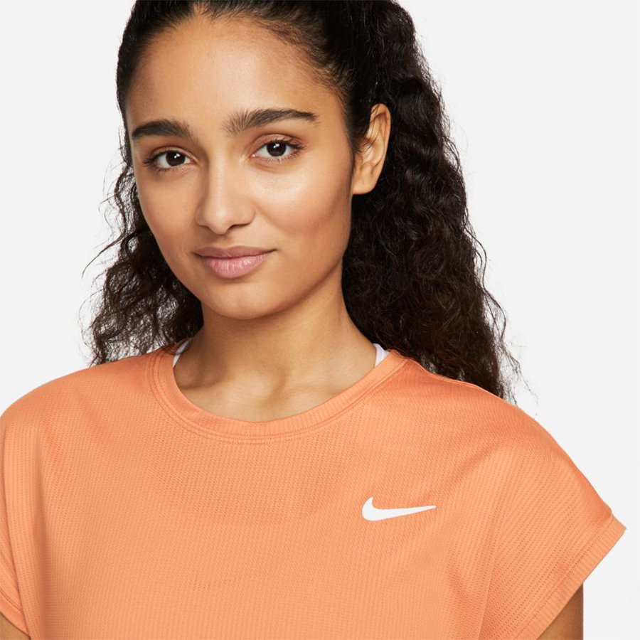 NikeCourt Victory Kadın Kısa Kollu Tenis Üstü