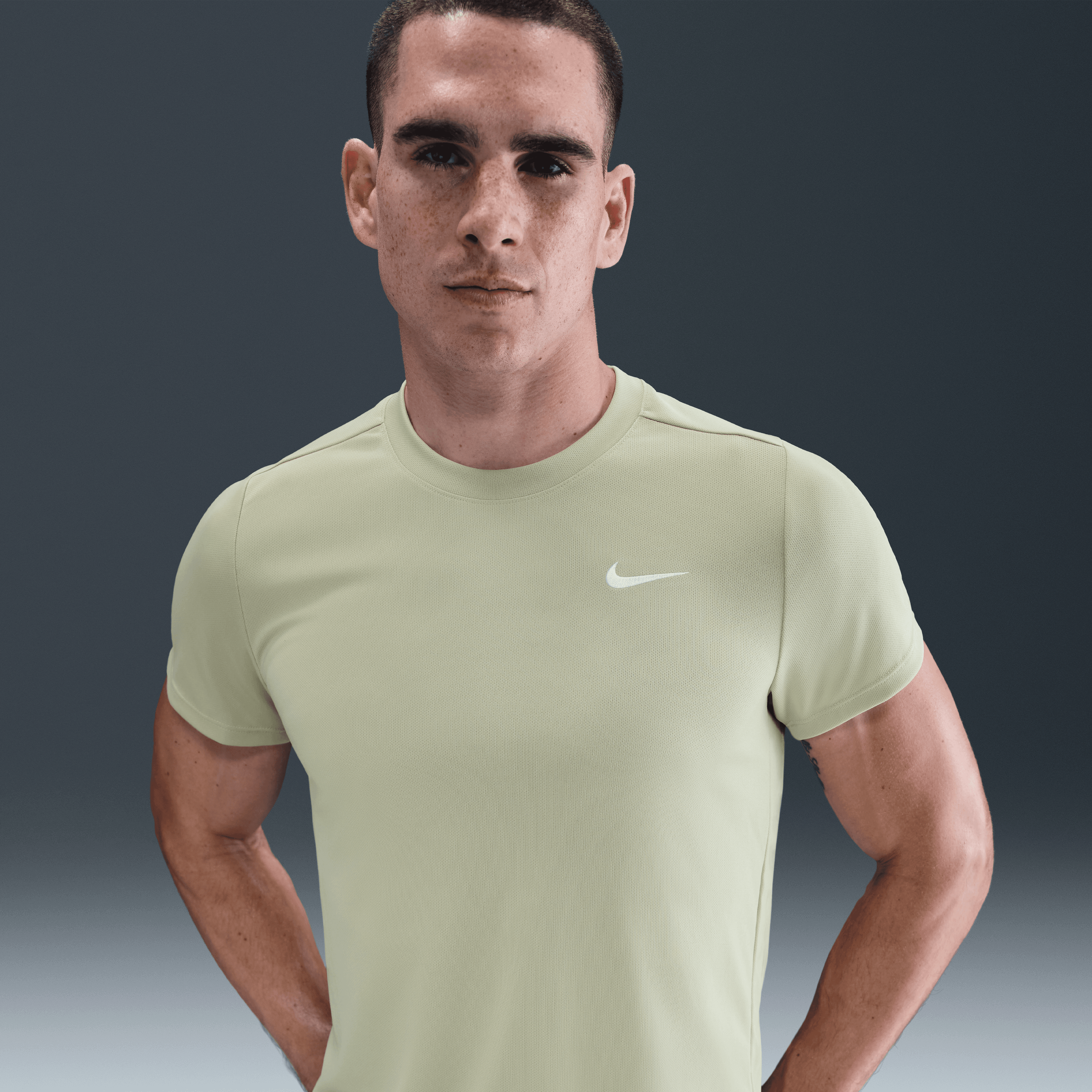 NikeCourt VictoryDri-FIT Erkek Tenis Üstü