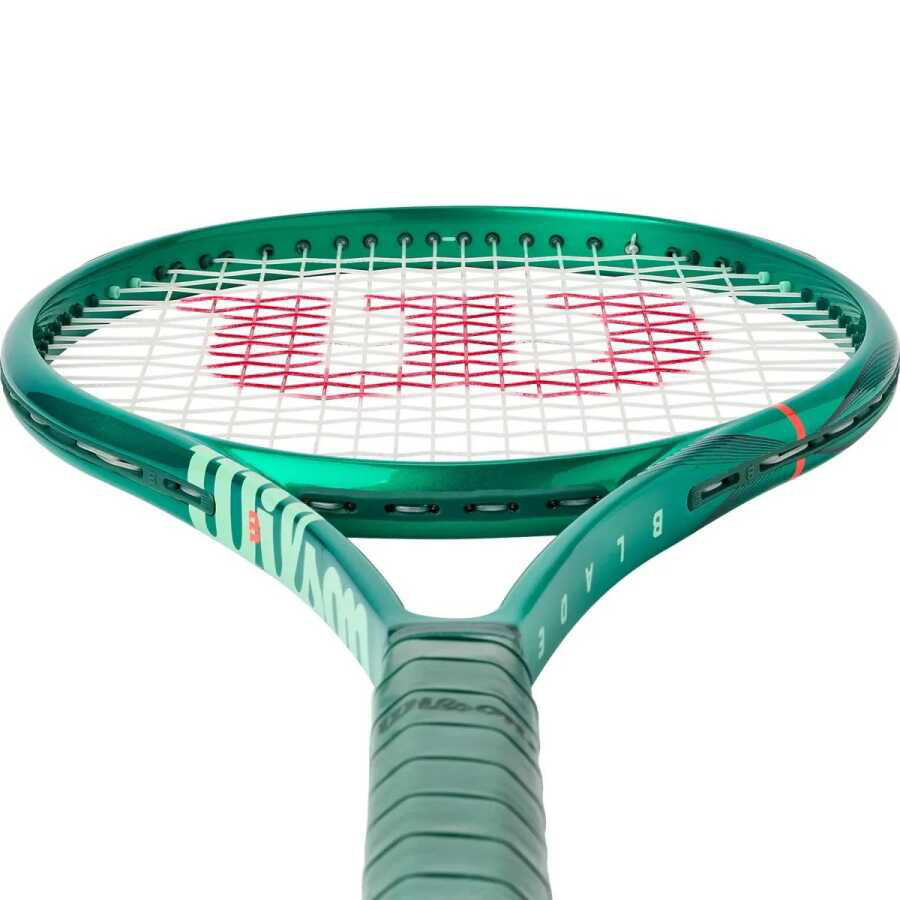Wilson Tenis Raketi Blade 100UL V10