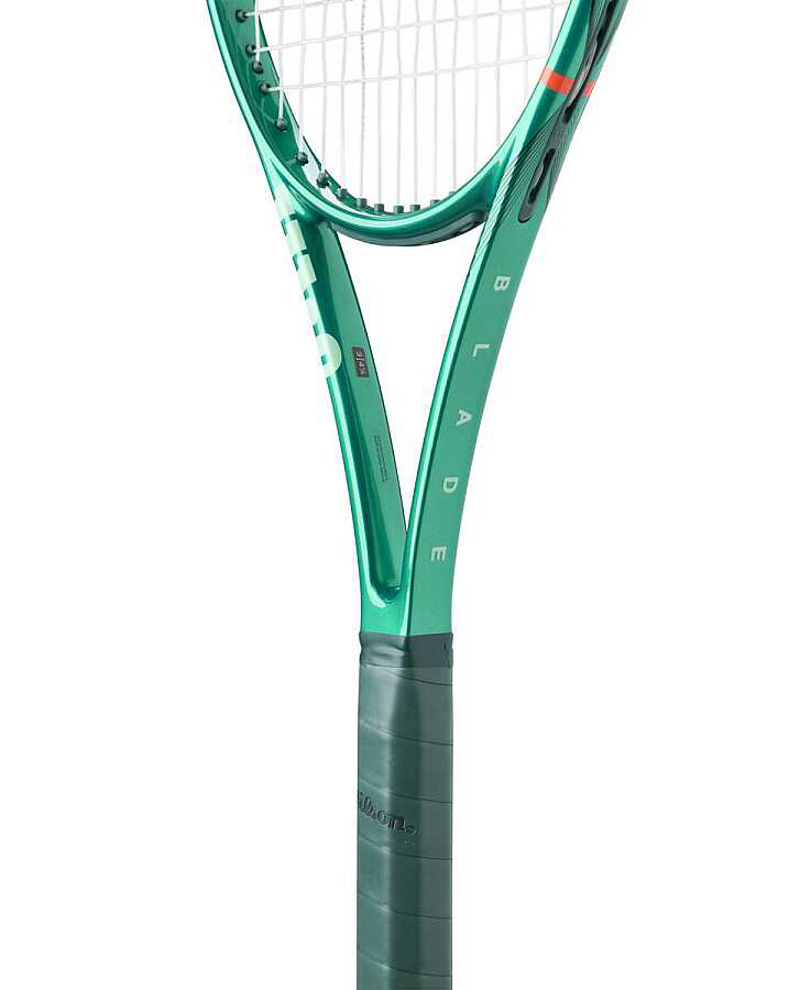 Wilson Tenis Raketi Blade 98