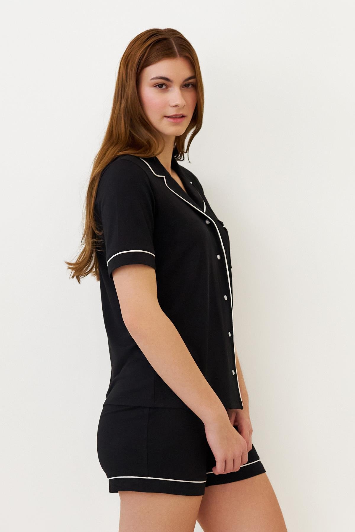 Kadın Luxury Düğmeli Şortlu Pijama Takımı Siyah