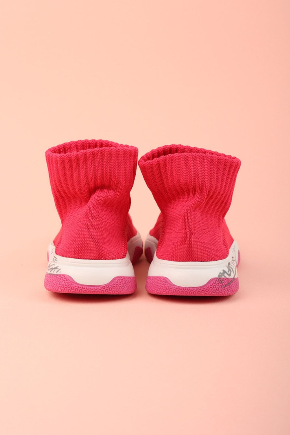 -FUCHSIA