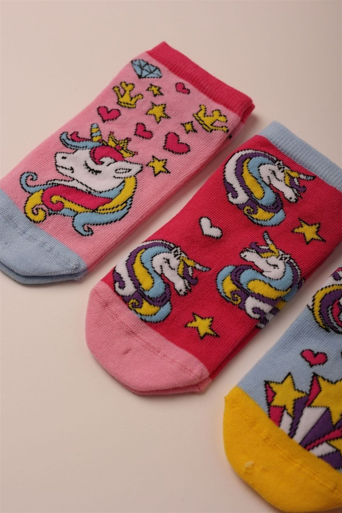 12201K2015 4PCK UNICORN STORY GIRLS STEP SOCKS-Desenli