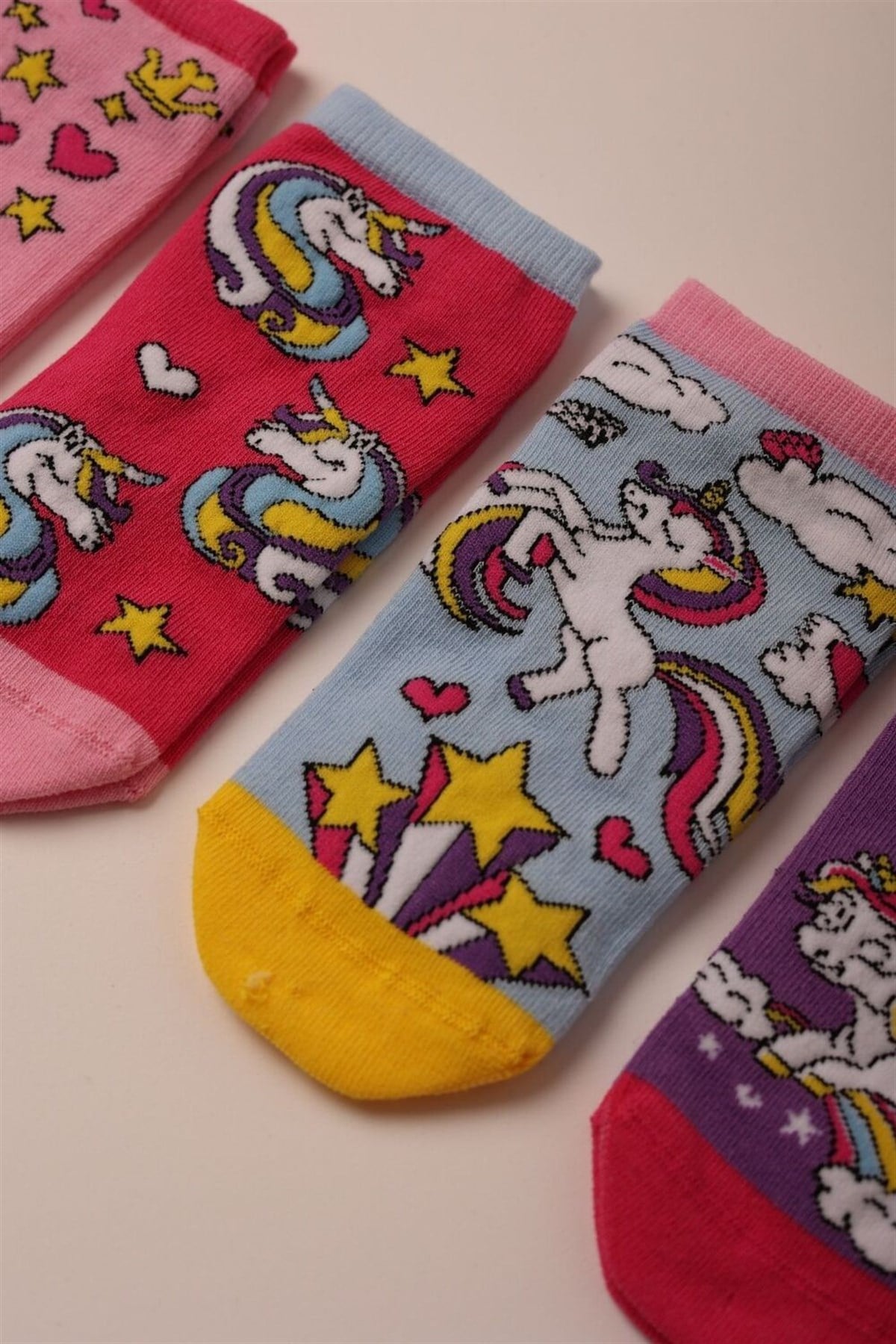 12201K2015 4PCK UNICORN STORY GIRLS STEP SOCKS-Desenli