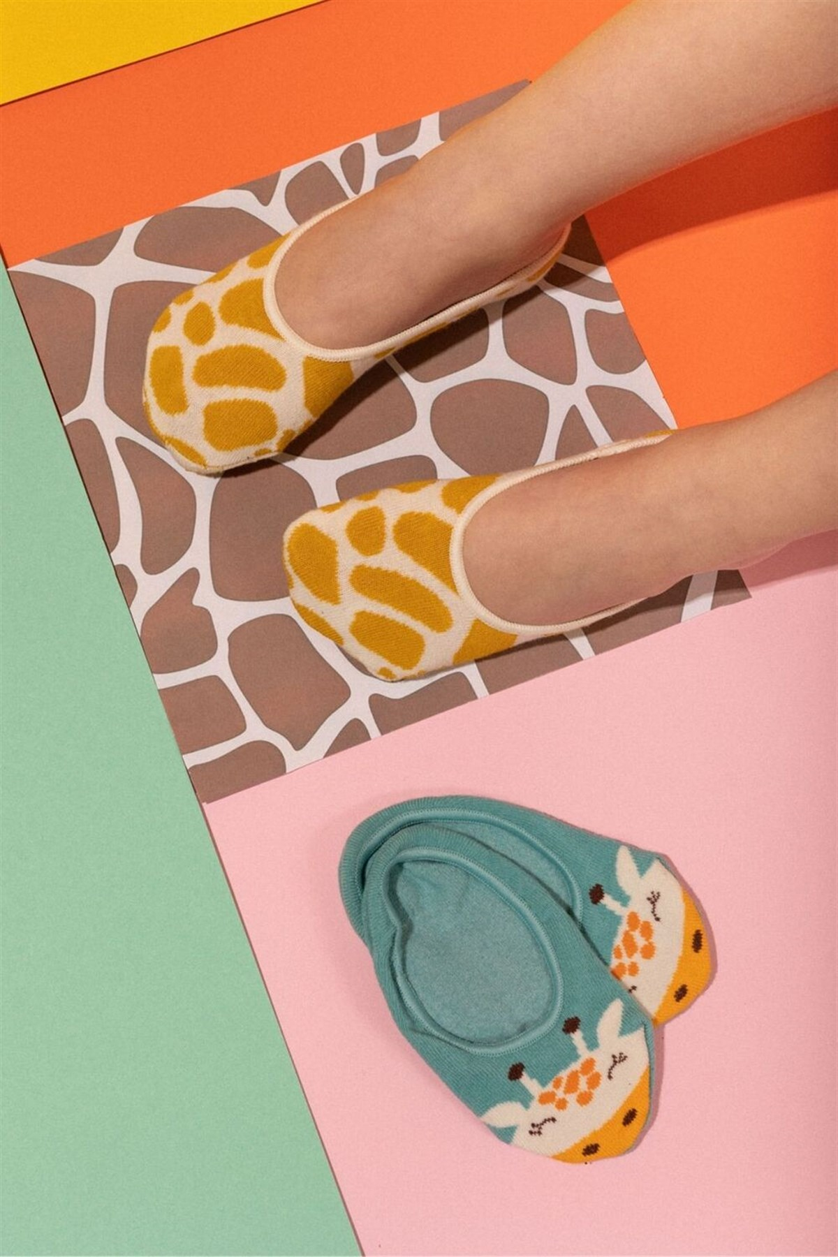 12201K2020 2PCK GIRAFFE KIDS INVISIBLE SOCKS-Desenli