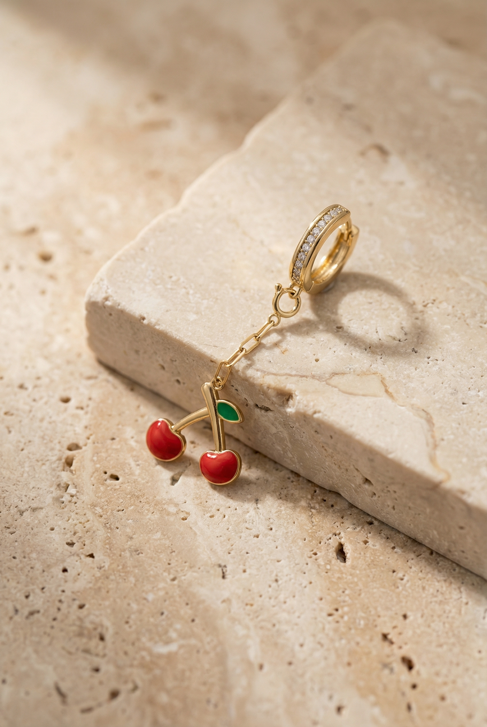 12605W6005 TAŞLI KİRAZLI CHARM GOLD