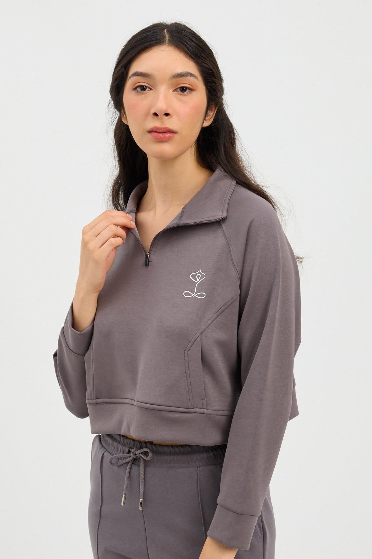 22410W3012 BASIC FLUFFY KADIN CROP TOP KOYU GRI