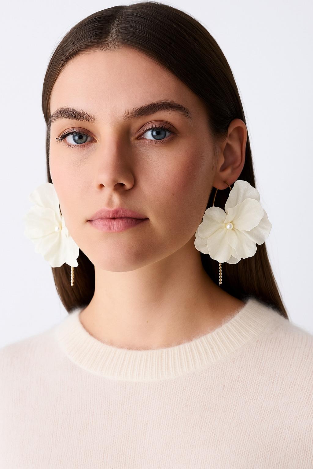 22505G2084 ÇİÇEKLİ KÜPE Desenli