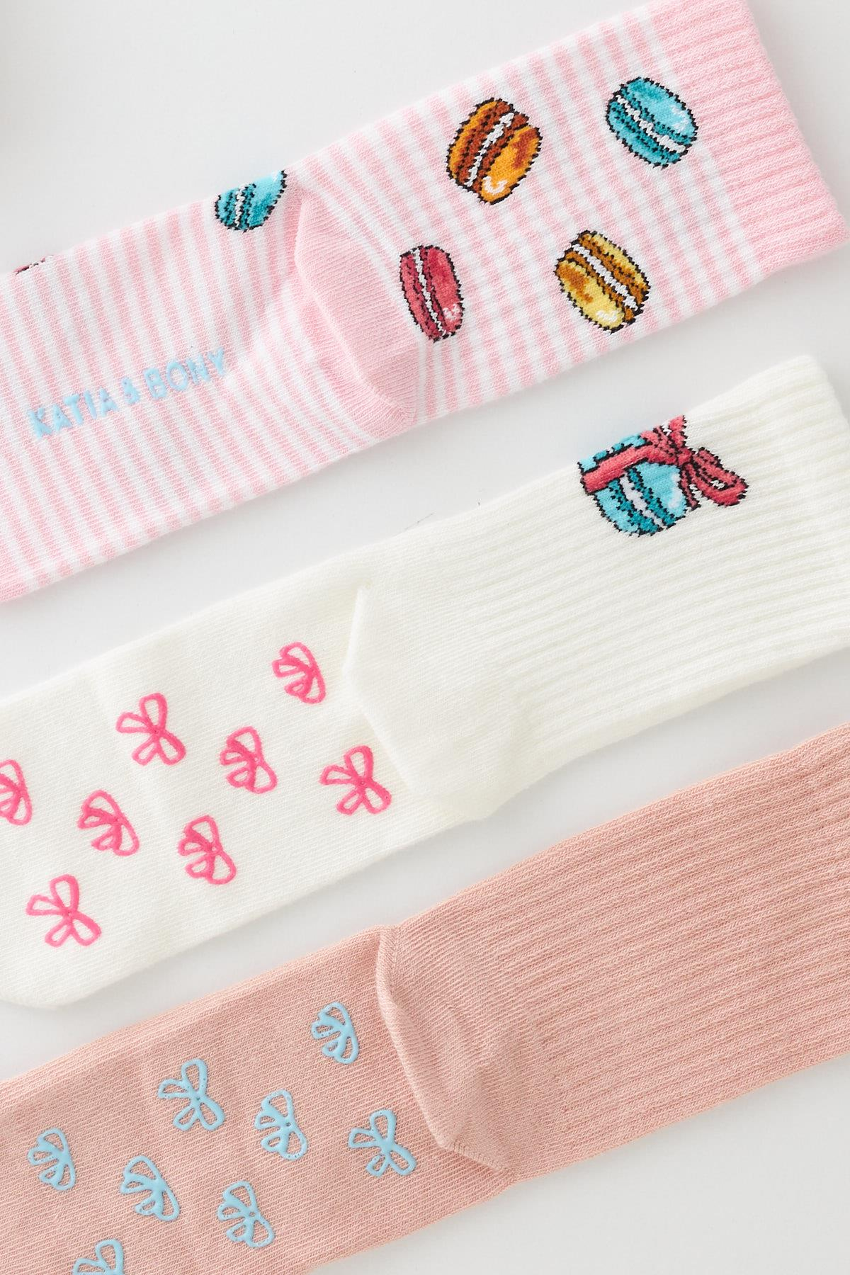 3'lü Makaron Desen Kutulu Kız Çocuk Soket Çorap Pembe Desenli