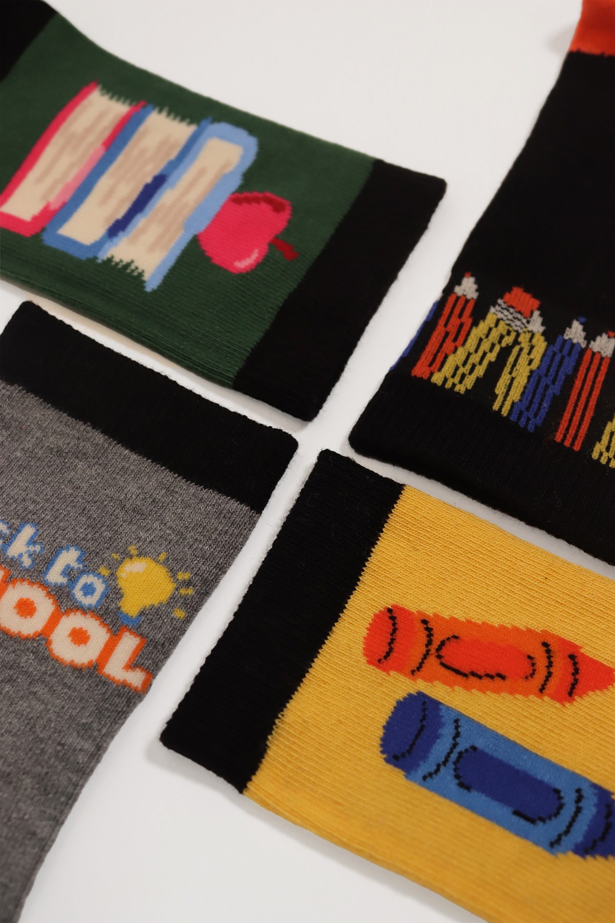 4'lü Paket Back To School Çocuk Soket Çorap Desenli