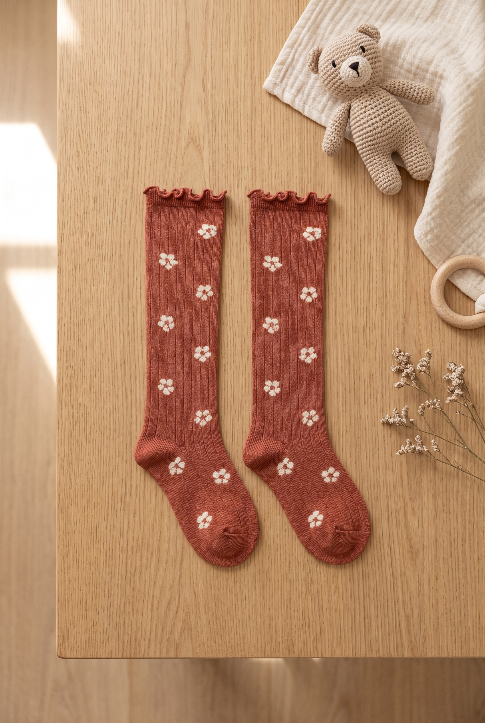 Baby Flower Patterned Socks Dark Brown