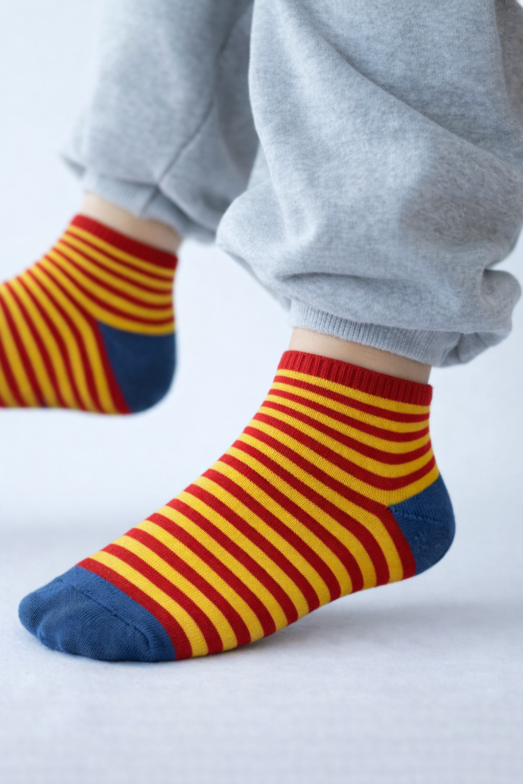 Çocuk Çizgi Desenli Soket Çorap Kırmızı