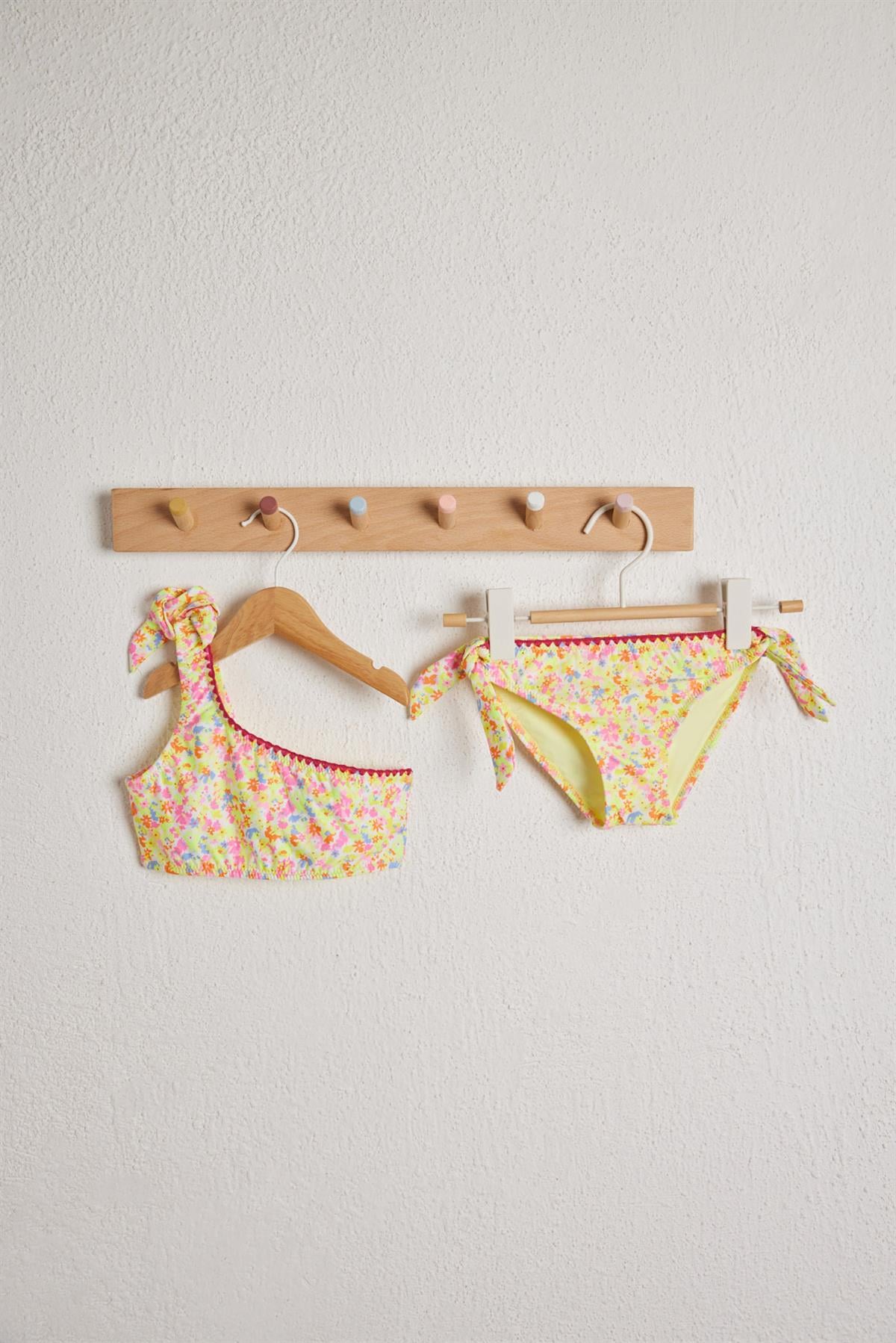 Colorful Kız Çocuk Bikini Takım Desenli