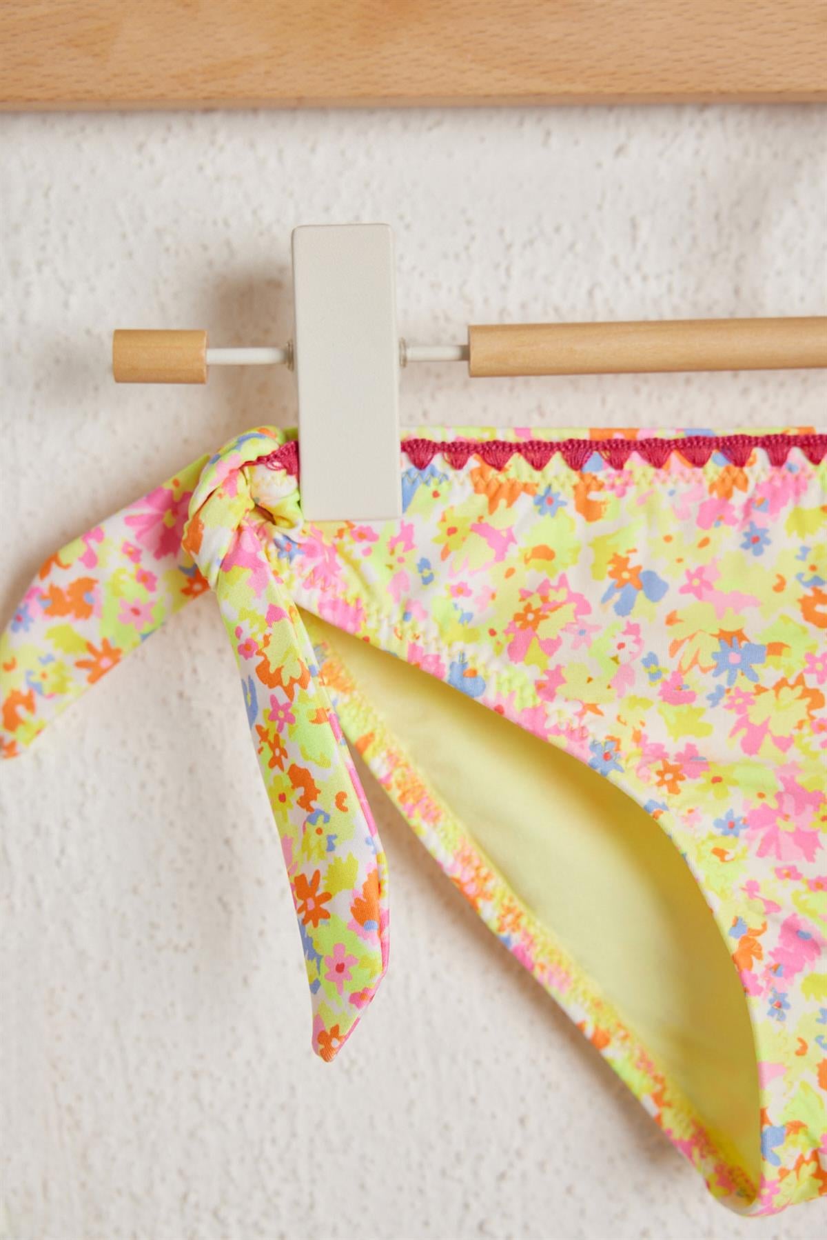 Colorful Kız Çocuk Bikini Takım Desenli