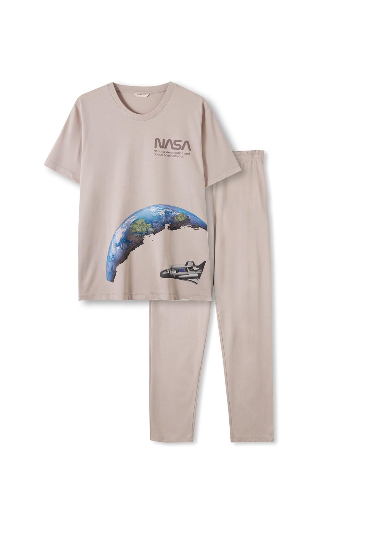 Erkek Nasa Baskılı Bej Rengi Pijama Takımı