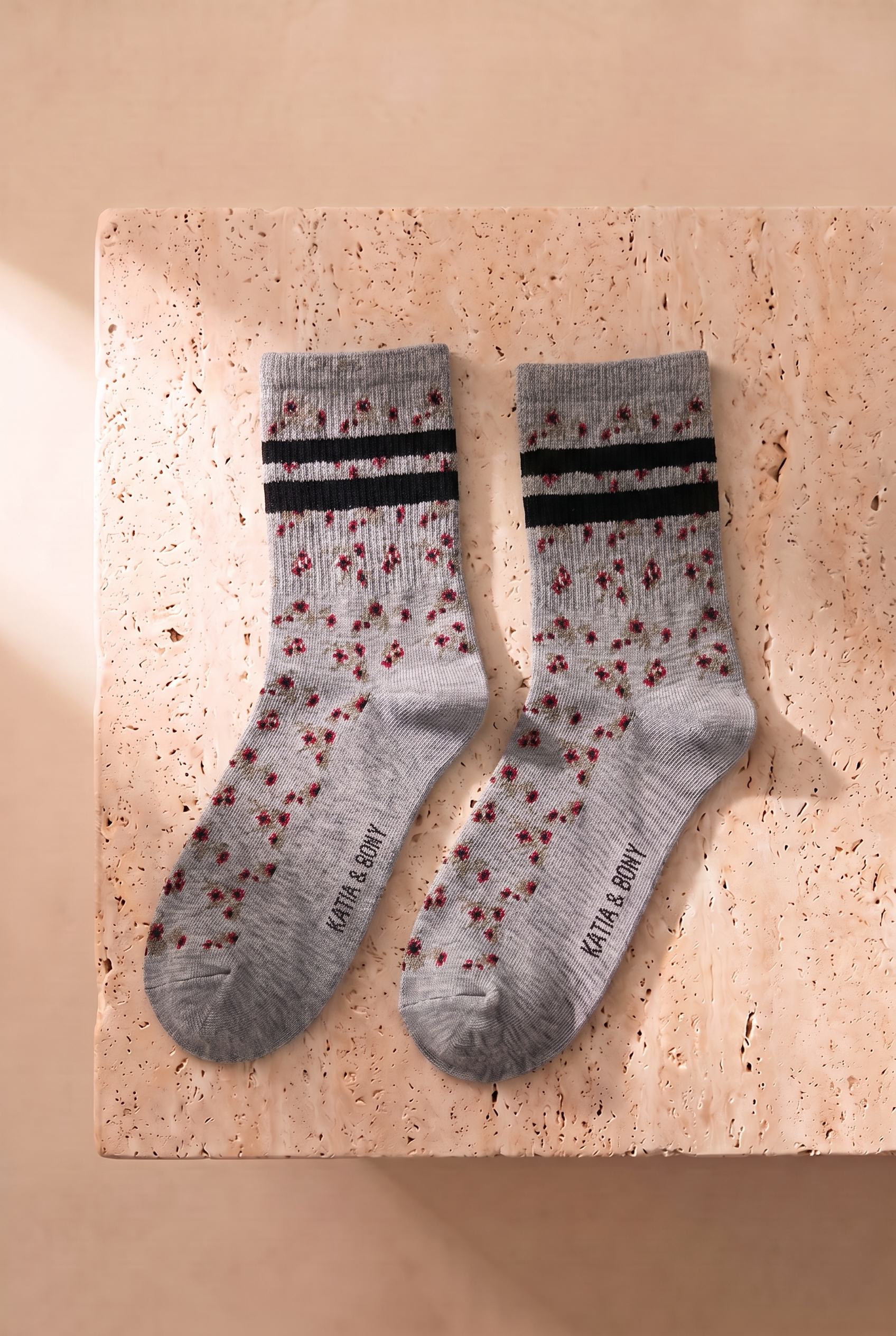 Floral Women's Socks Gray