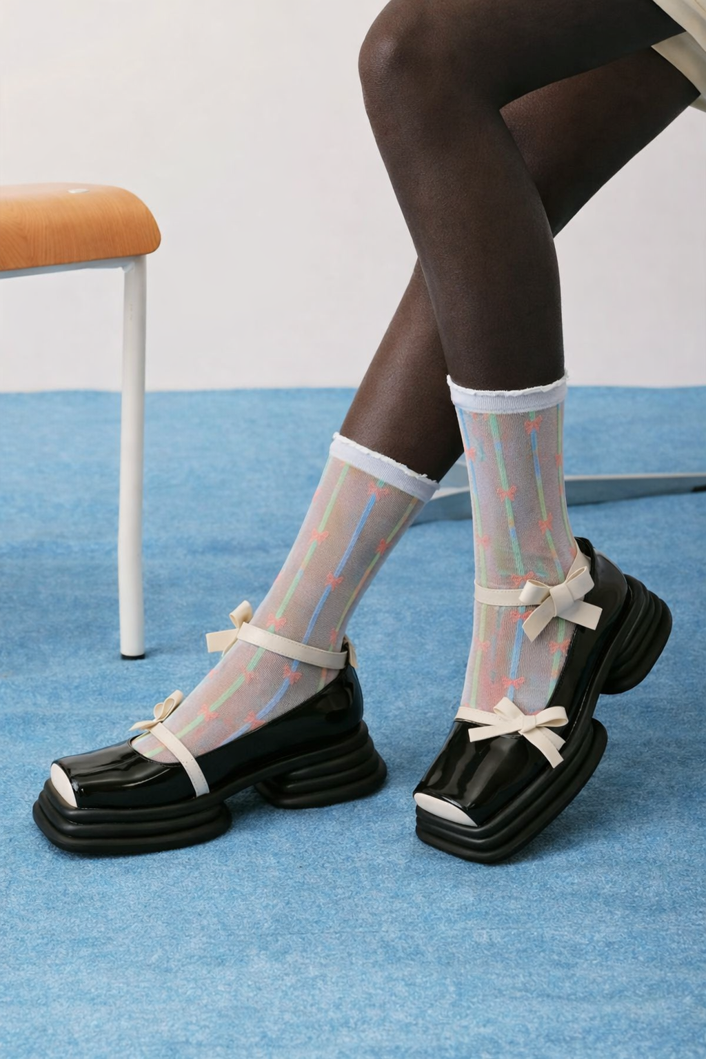 Kadın Fiyonklu İnce Soket Çorap Beyaz