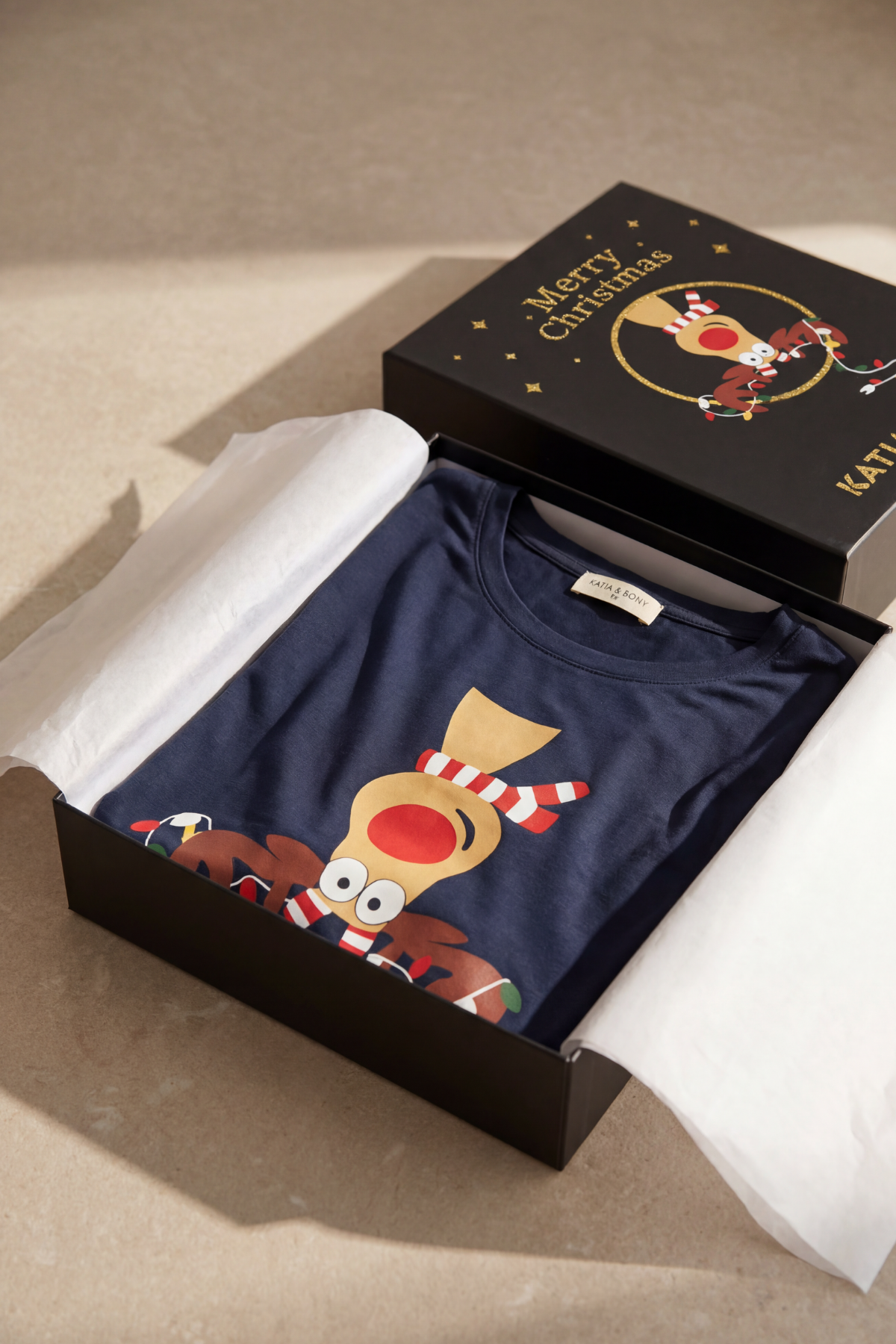 Kadın Geyik Desenli Kutulu Yılbaşı Pijama Takımı Lacivert