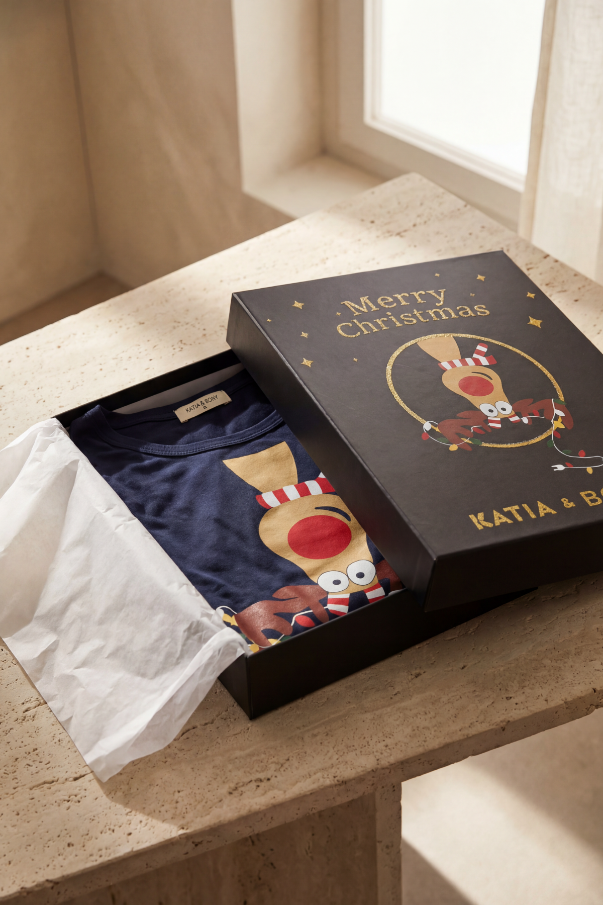 Kadın Geyik Desenli Kutulu Yılbaşı Pijama Takımı Lacivert