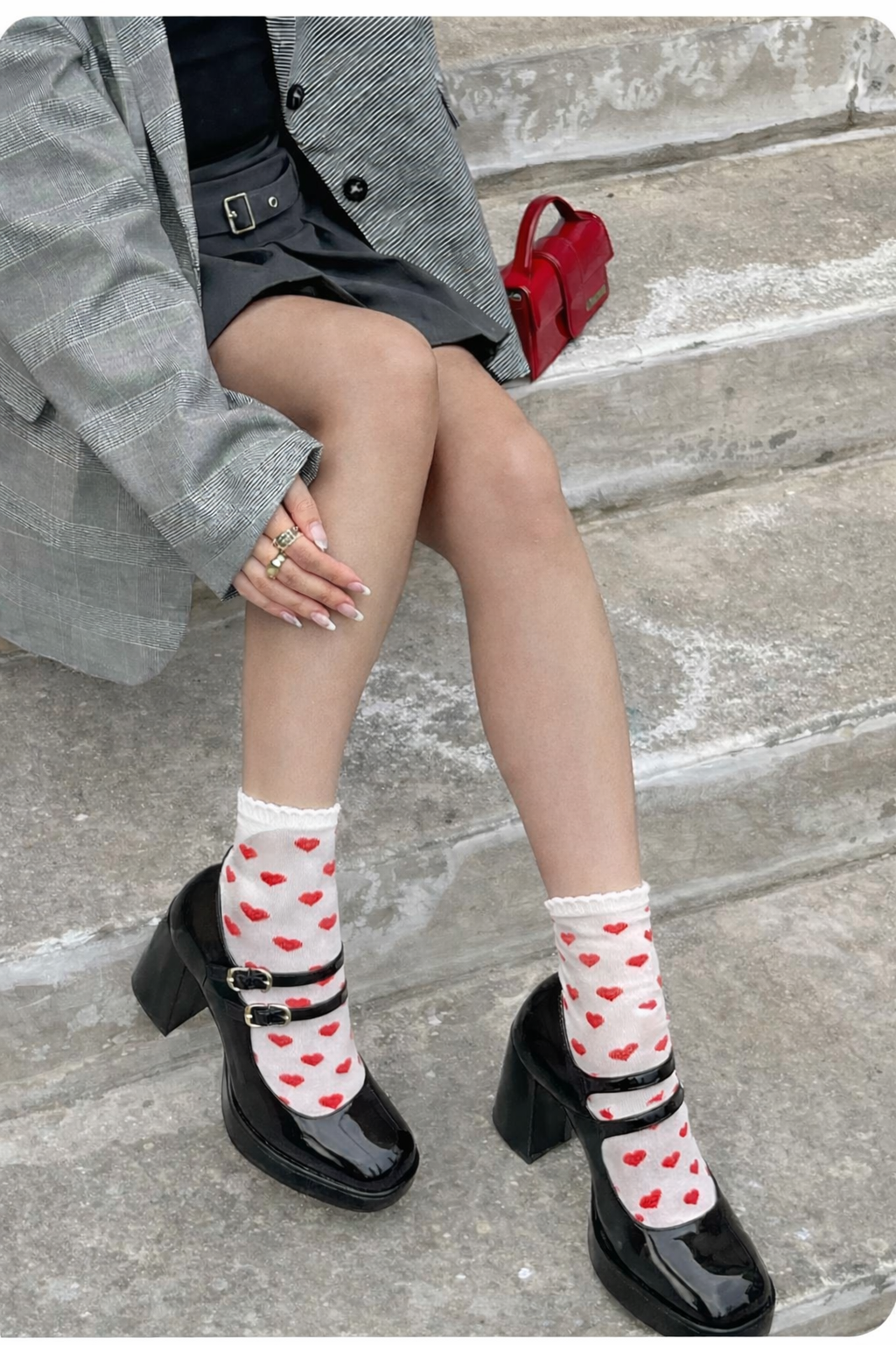 Women's Heart Pattern Thin Sock White