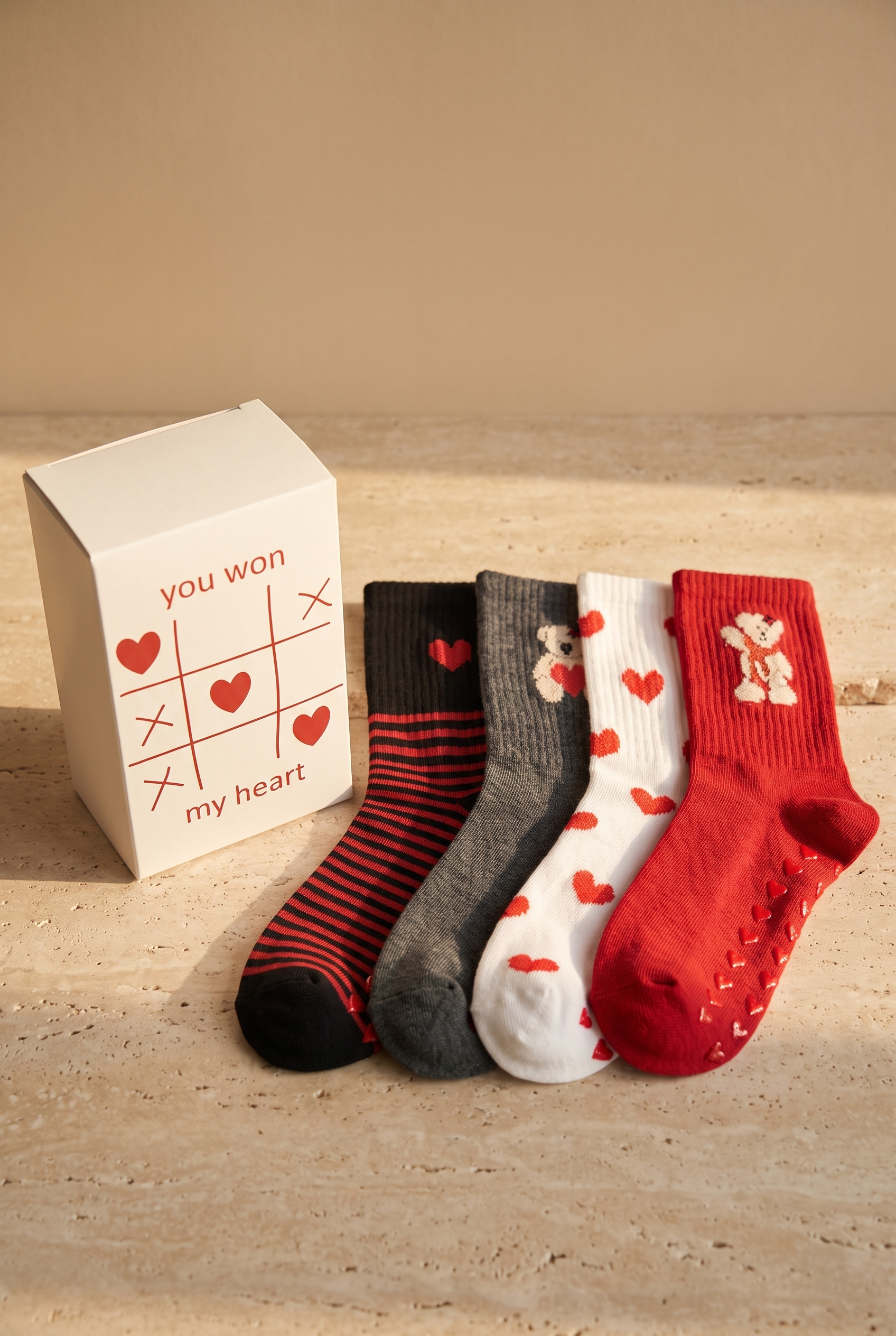 Women's Heart Teddy Patterned 4 Pack Boxed Socks