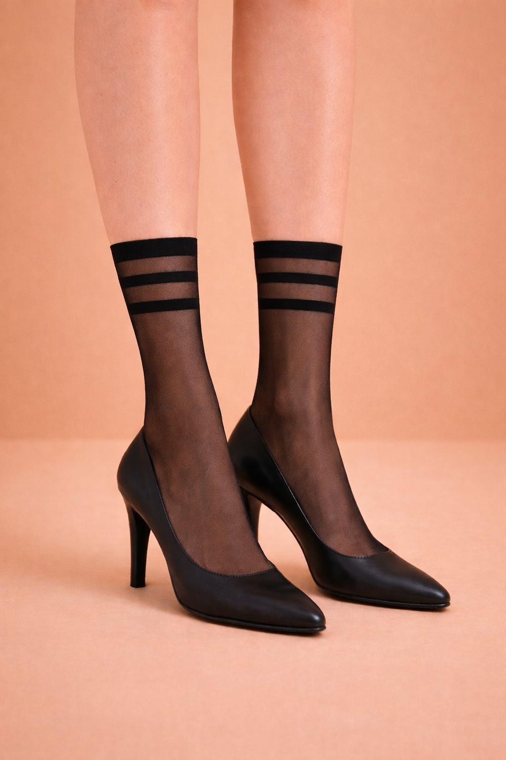 Kadın Konçu Çemberli İnce Soket Çorap