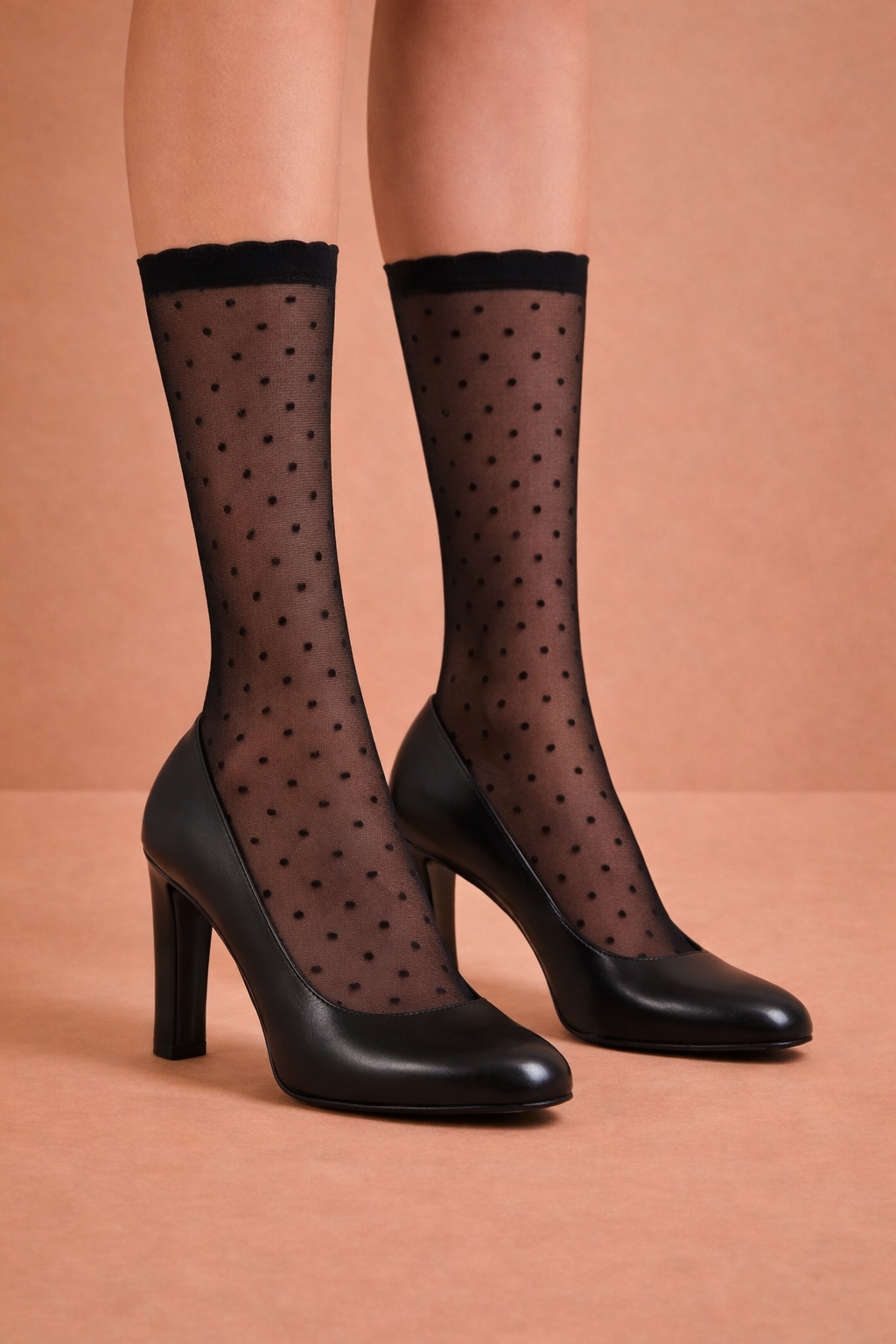 Kadın Puantiyeli İnce Soket Çorap Siyah