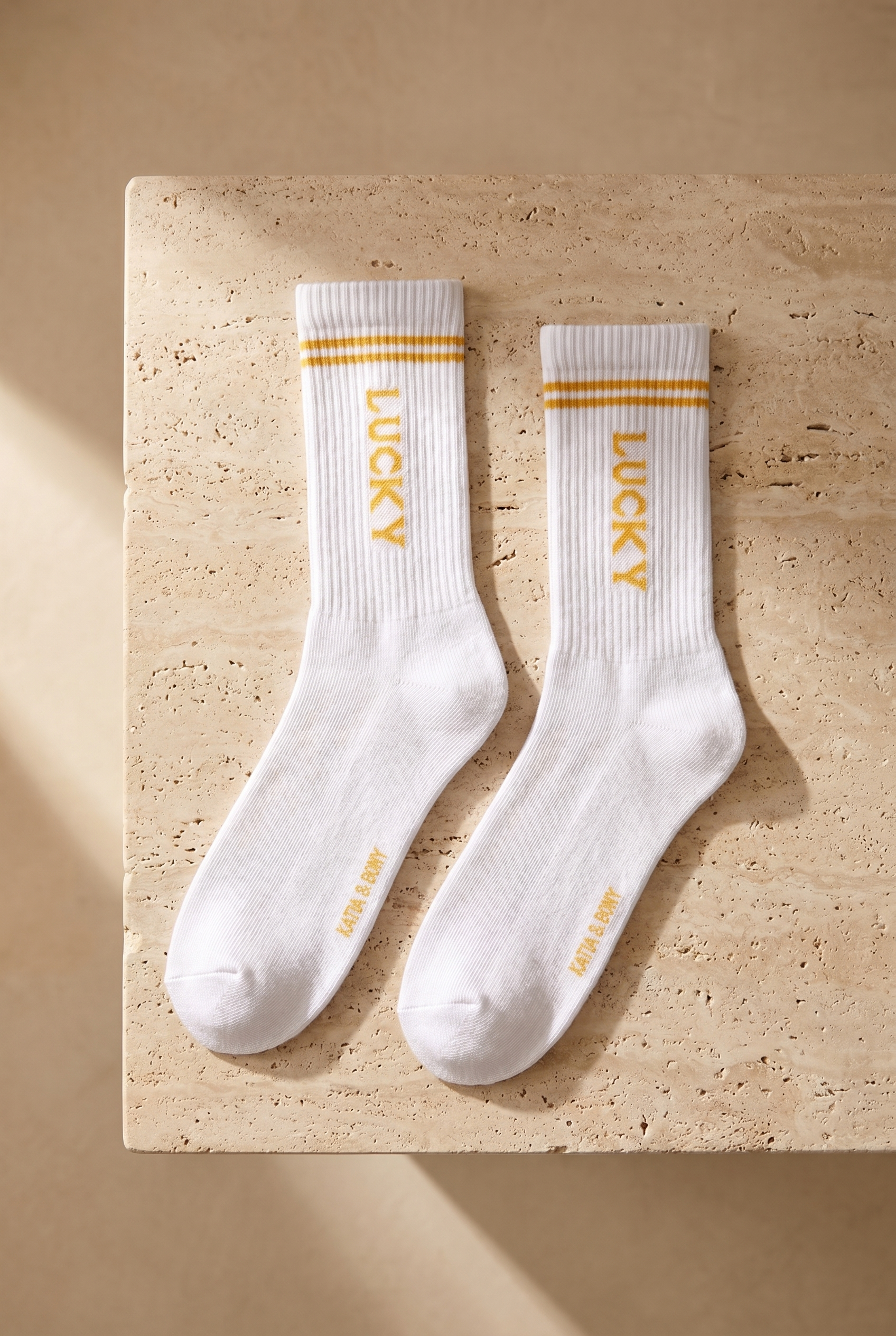 Unisex Yazı Baskılı Çizgili Beyaz 4'lü Soket Çorap