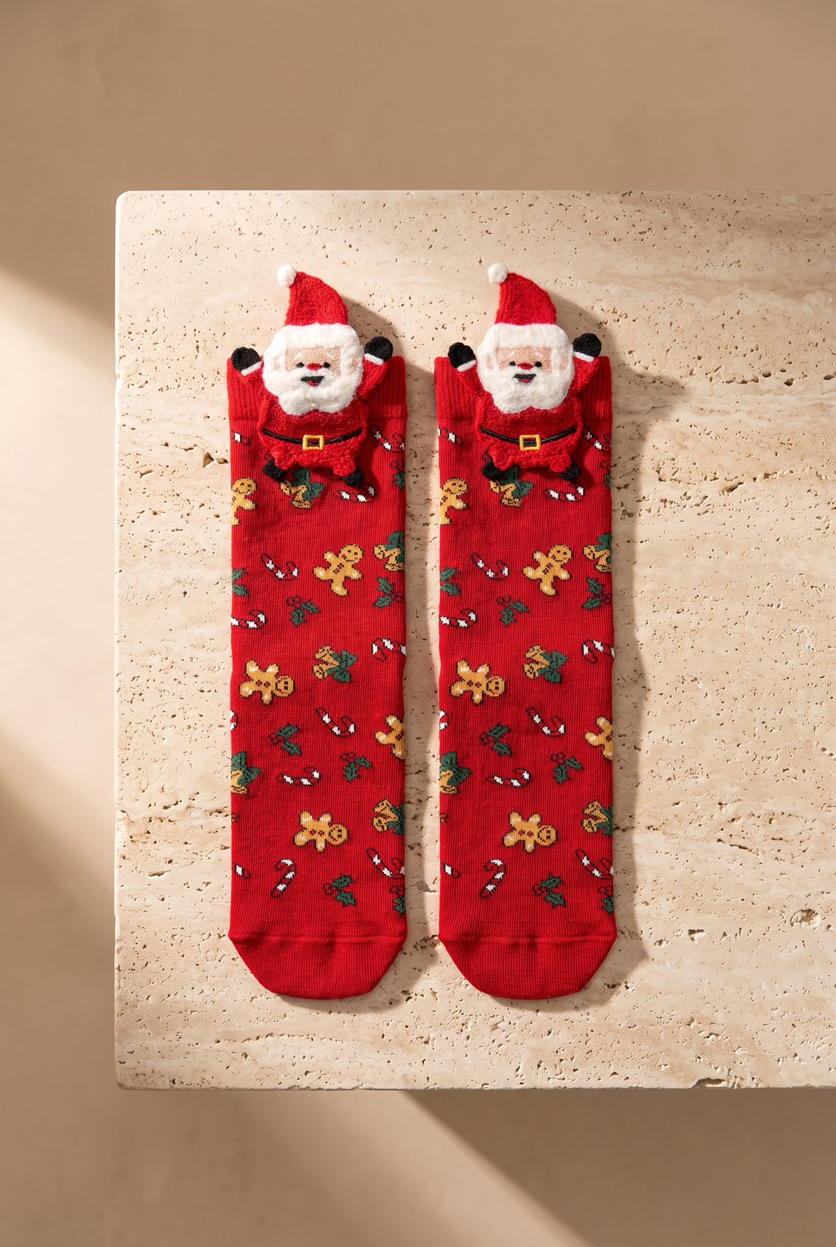 Unisex Yılbaşı Temalı Kutulu Noel Baba Aksesuarlı Soket Çorap 
