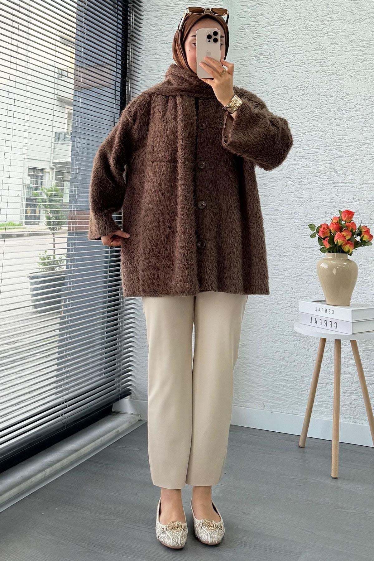 Atkılı Peluş Kadın Kaban – Kahverengi