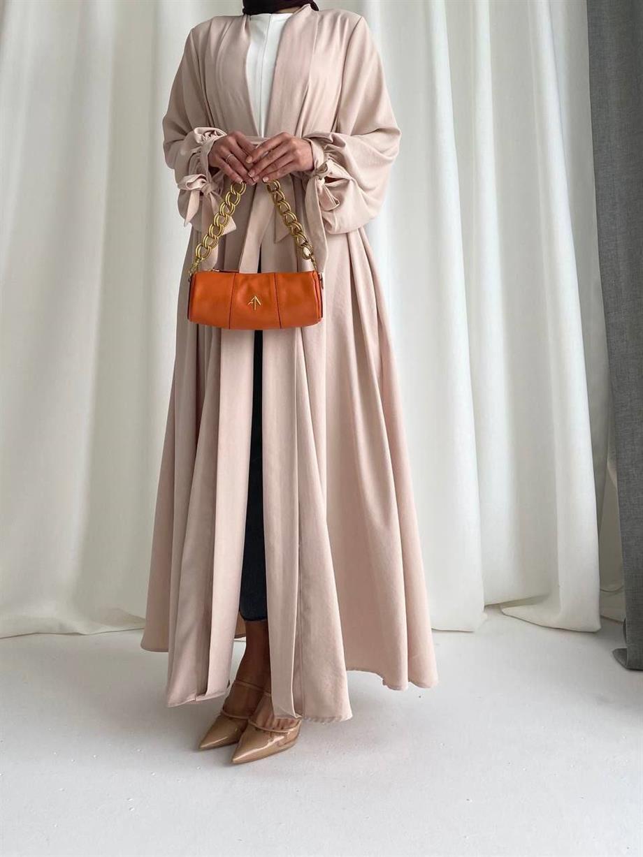 Bej Hanzade Abaya
