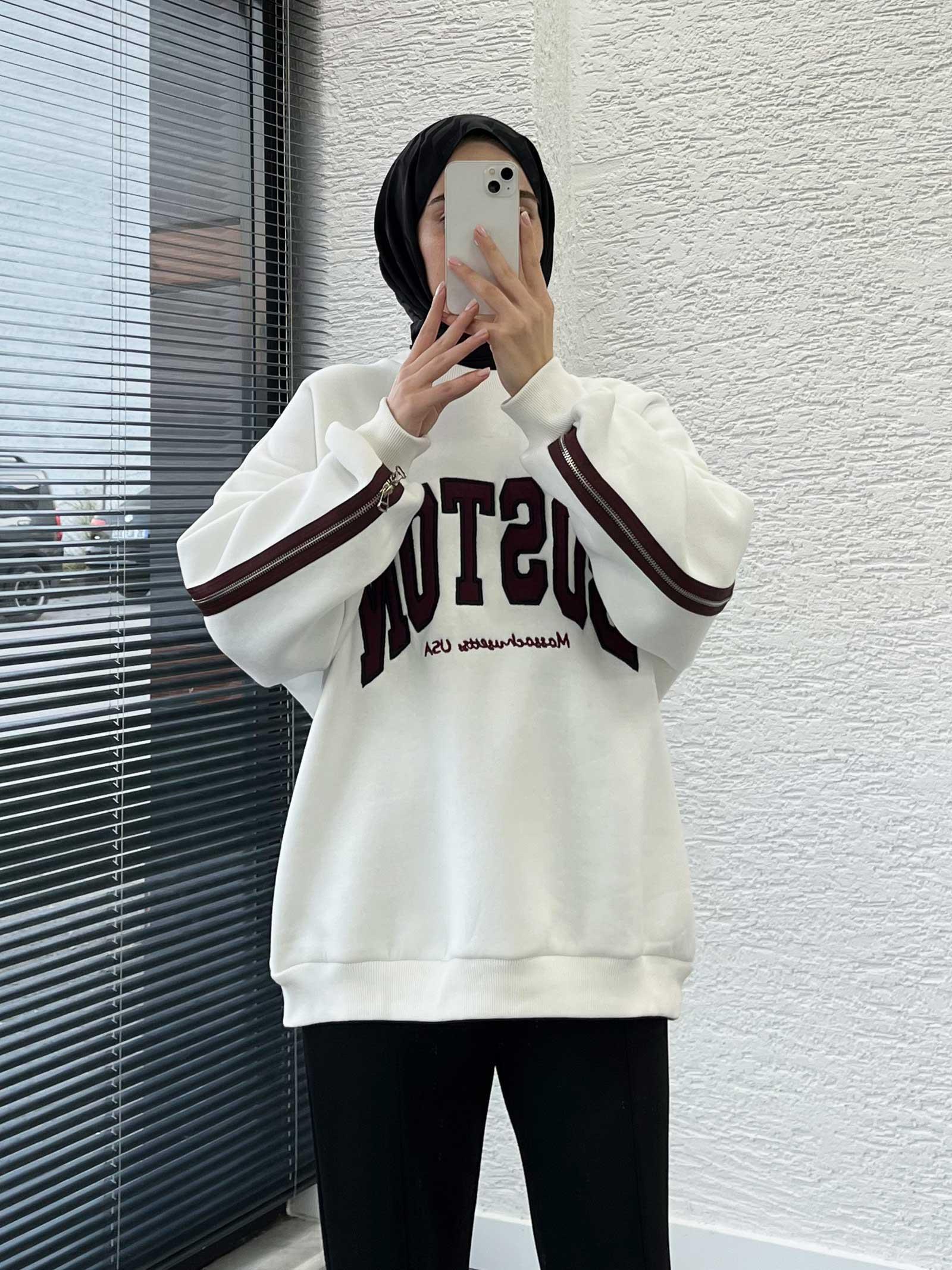 Beyaz Arka Fermuarlı Oversize Kadın Sweat