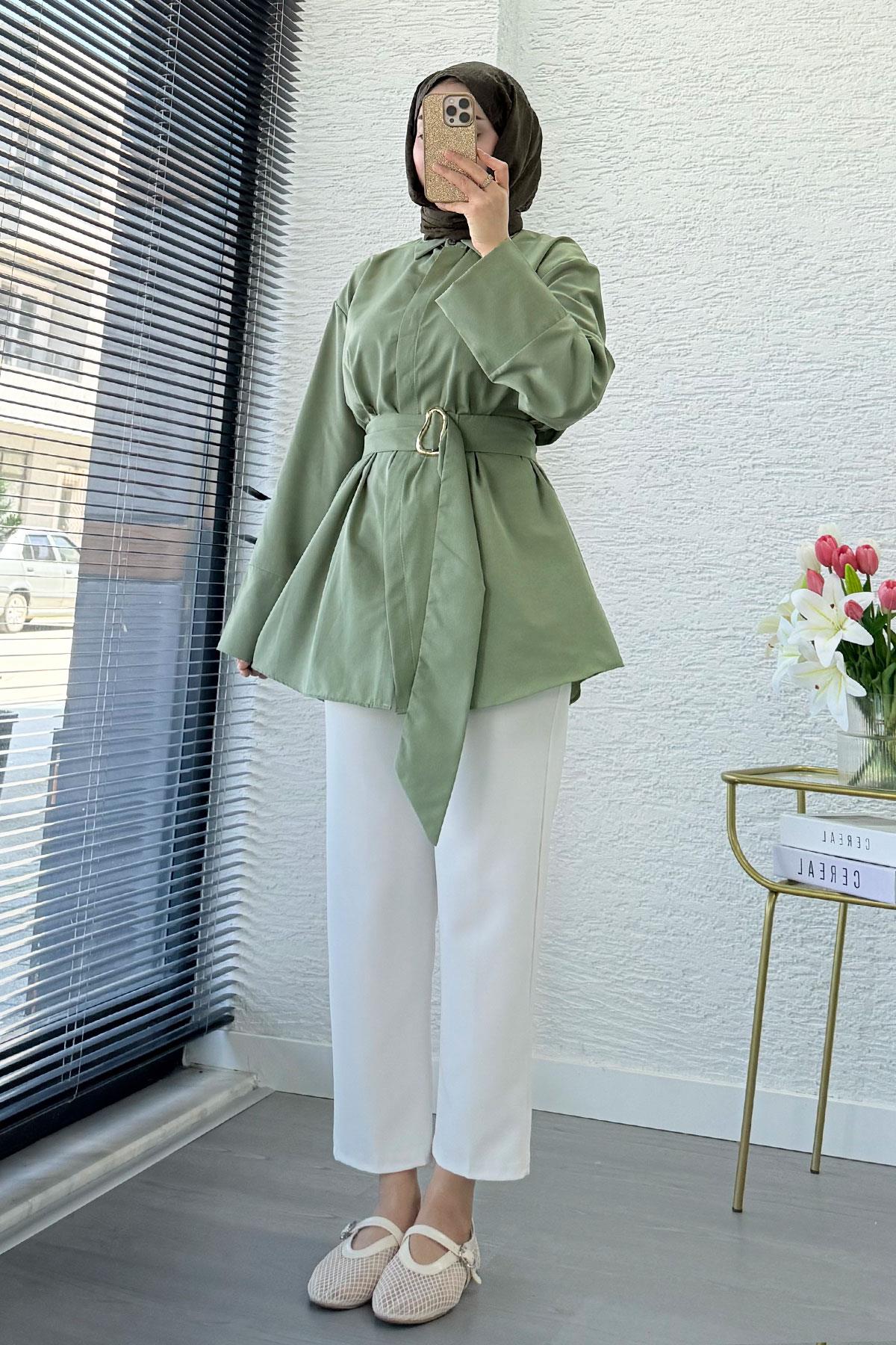 Bronş Detaylı Geniş Kemerli Poplin Tunik – Yeşil