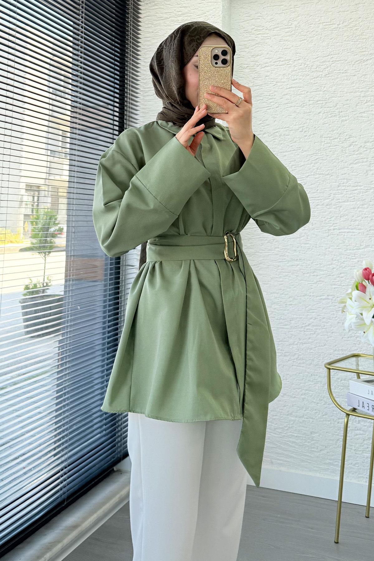 Bronş Detaylı Geniş Kemerli Poplin Tunik – Yeşil