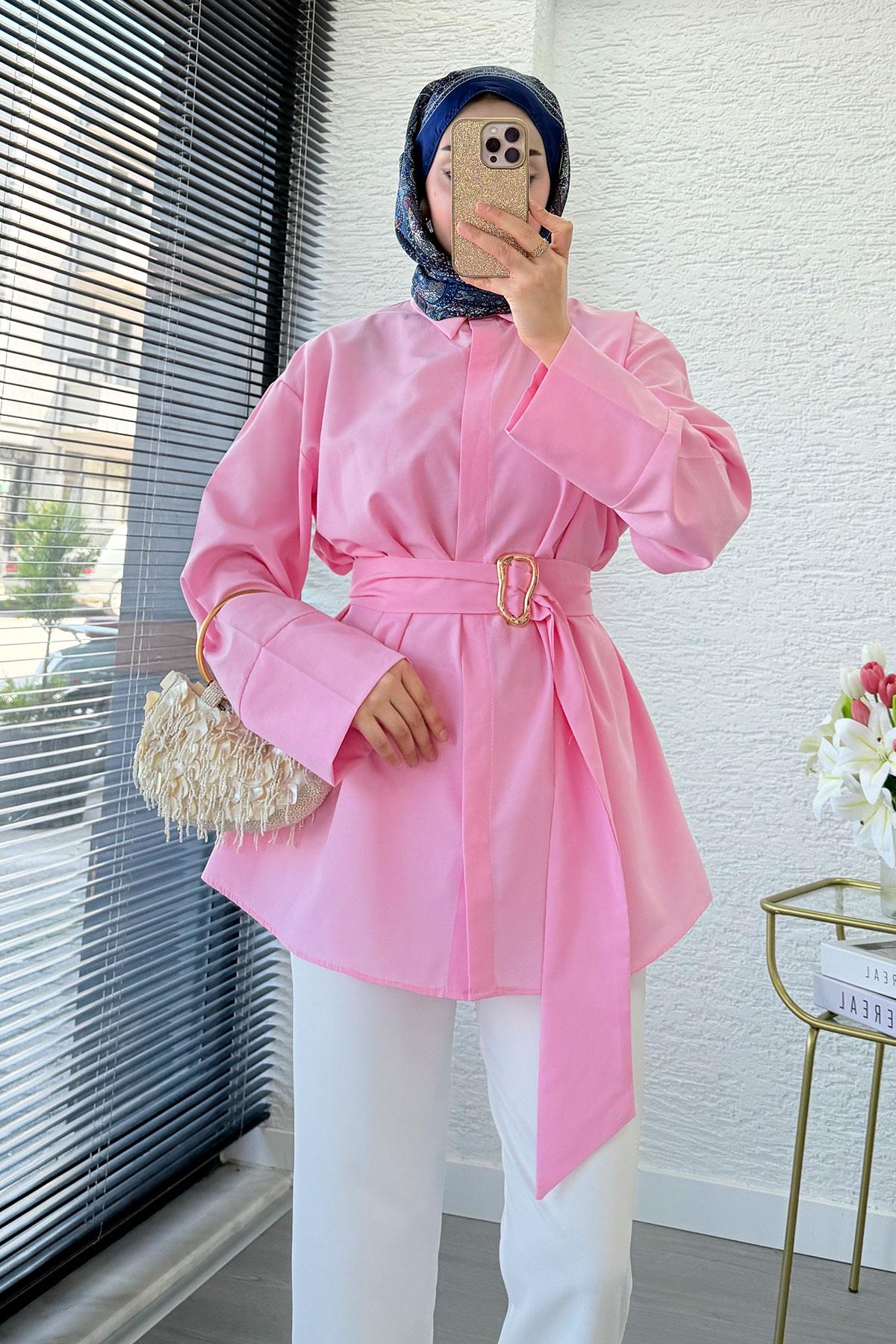 Bronş Detaylı Geniş Kemerli Poplin Tunik – Pembe