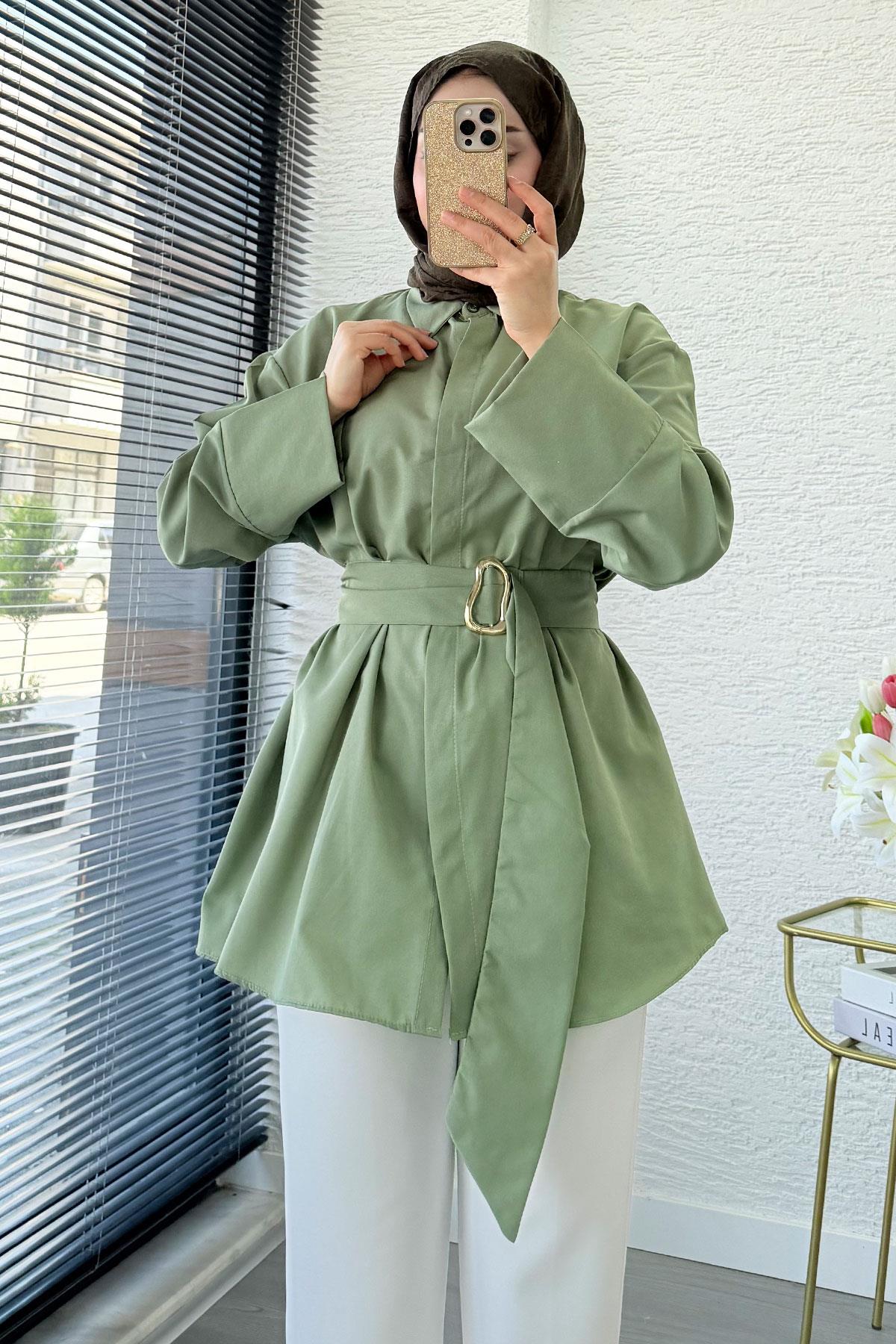 Bronş Detaylı Geniş Kemerli Poplin Tunik – Yeşil