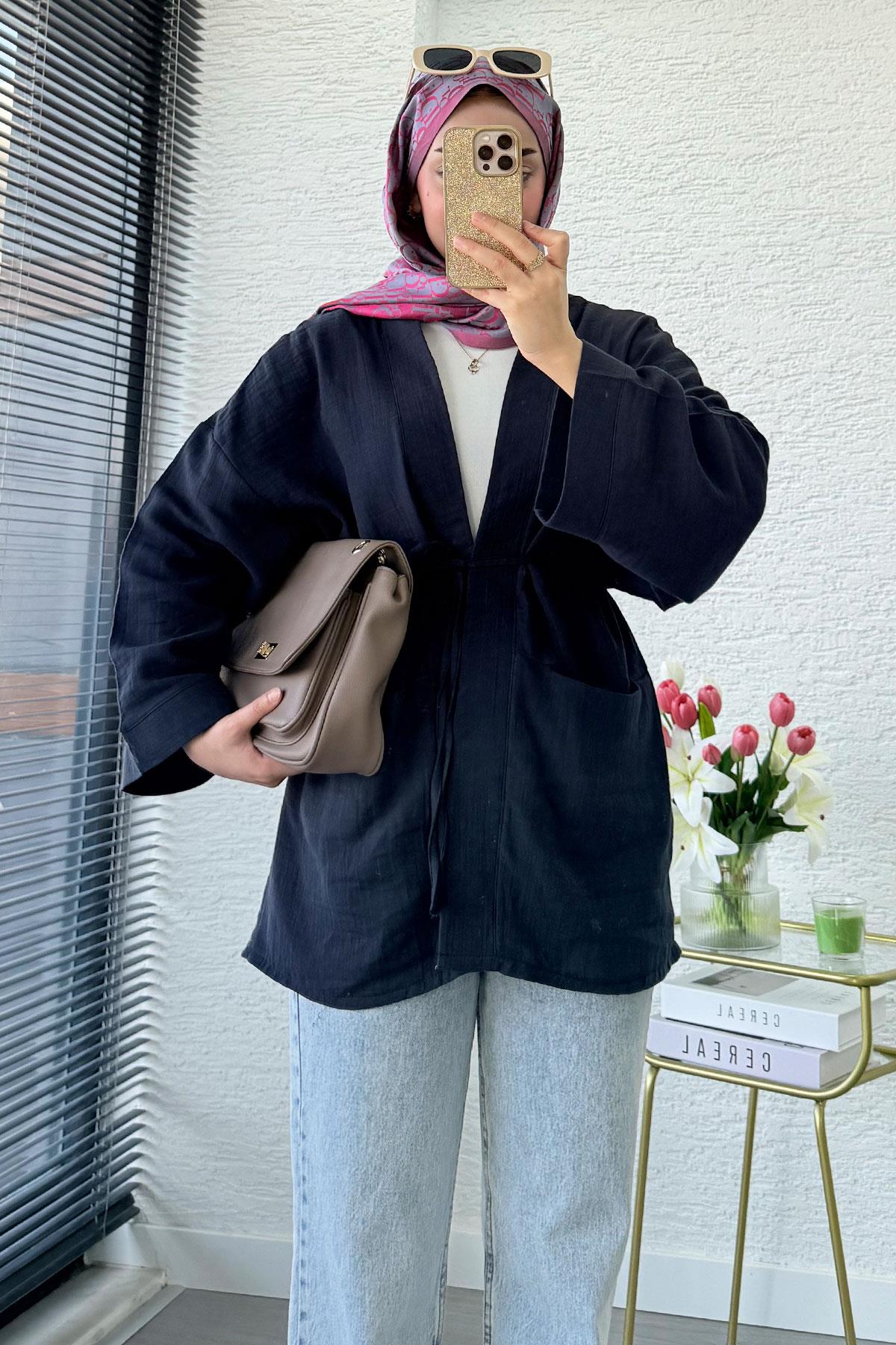 Cep Detaylı Kuşaklı Müslin Kimono - Lacivert