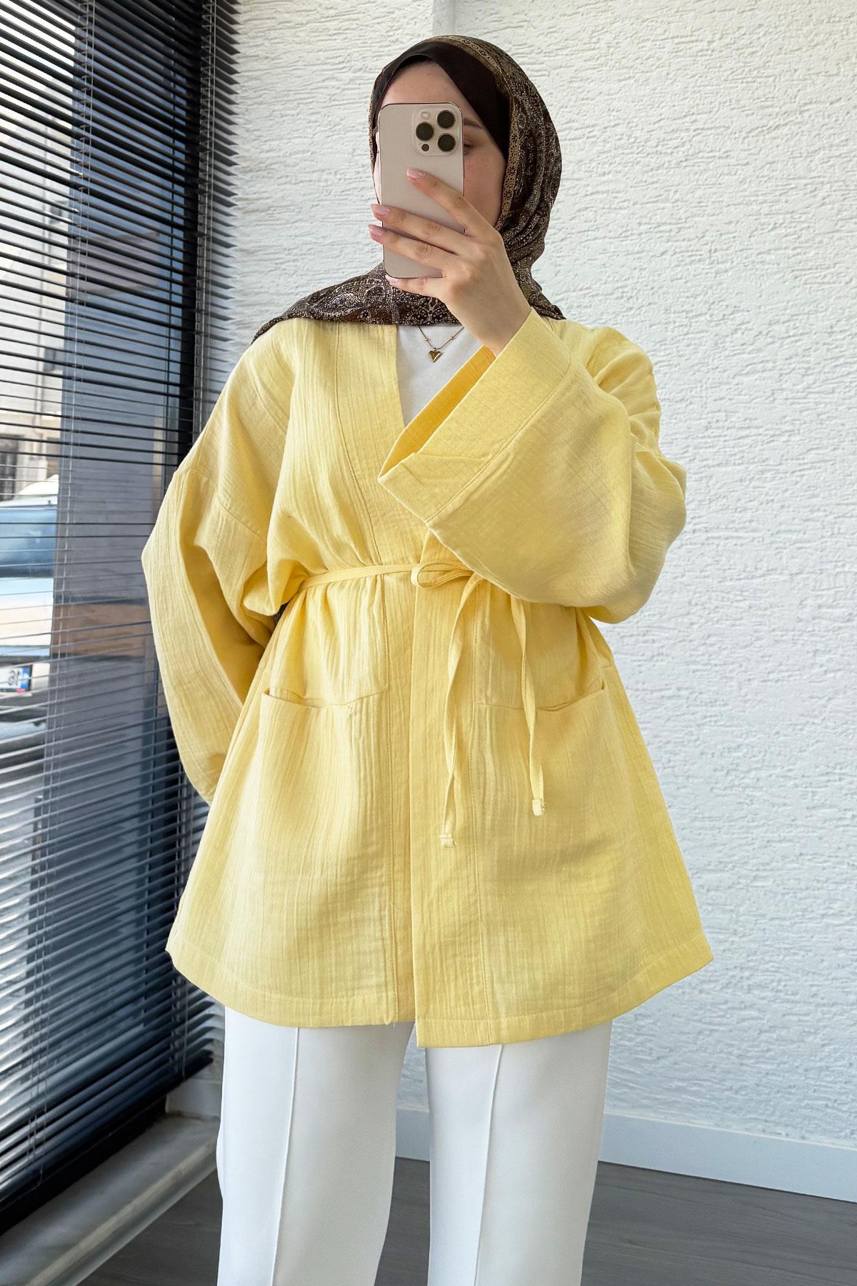 Cep Detaylı Kuşaklı Müslin Kimono - Sarı