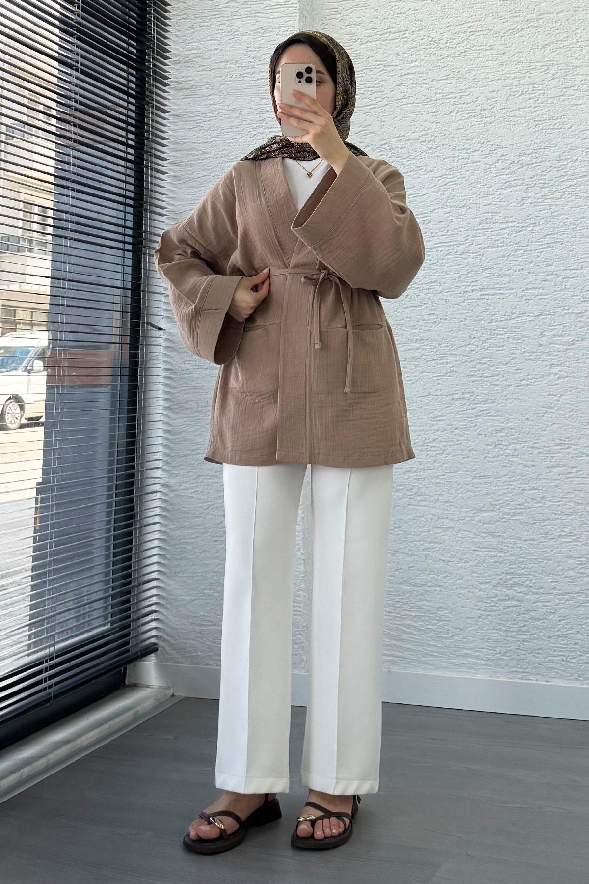 Cep Detaylı Kuşaklı Müslin Kimono - Vizon