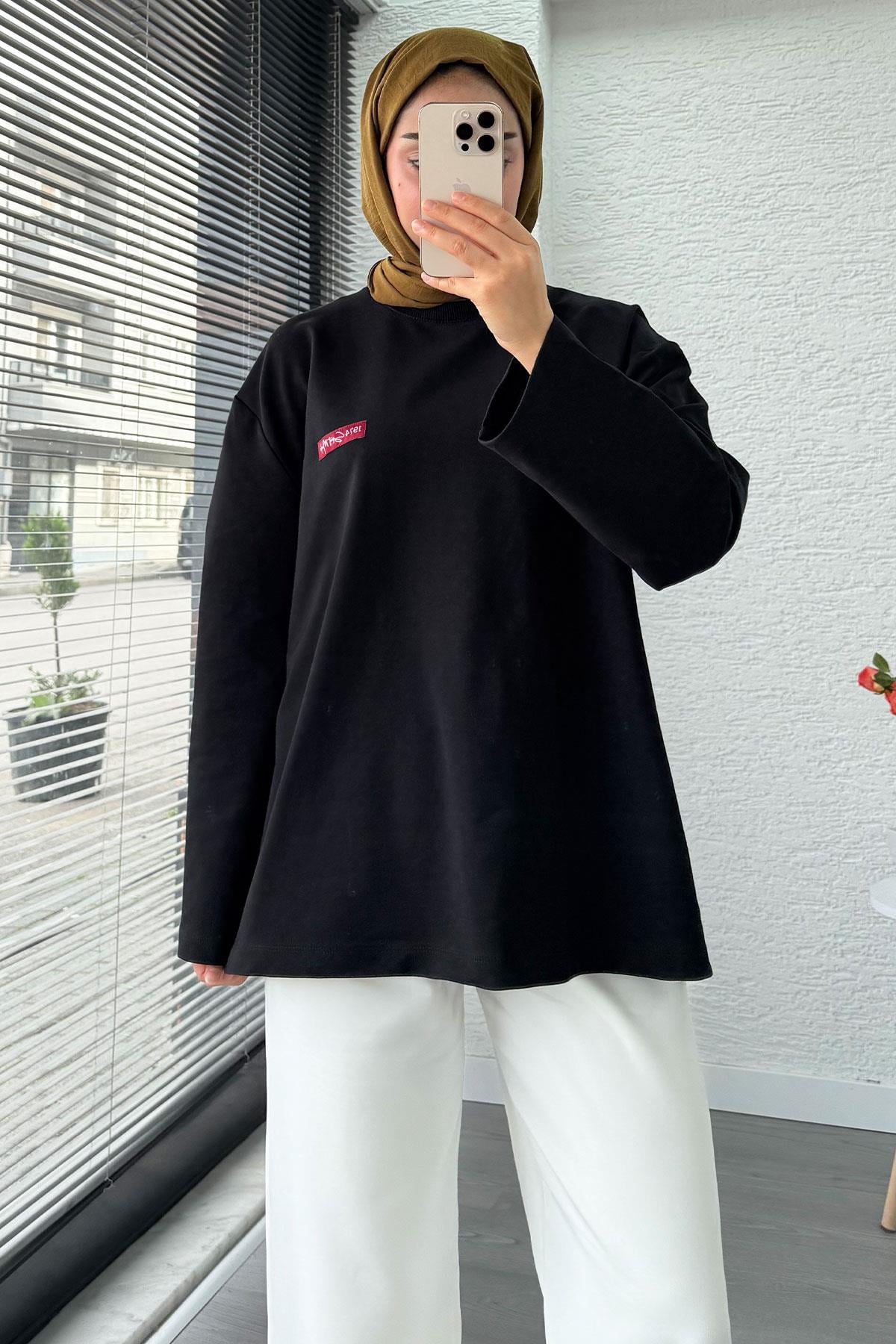 Etiket Detaylı Oversize Kadın Sweat – Siyah