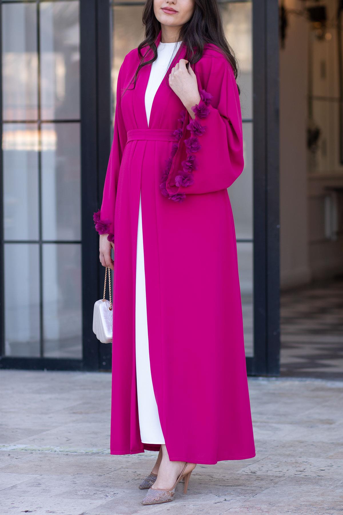 Fuşya Kolu Çiçek Detaylı Zahra Abaya