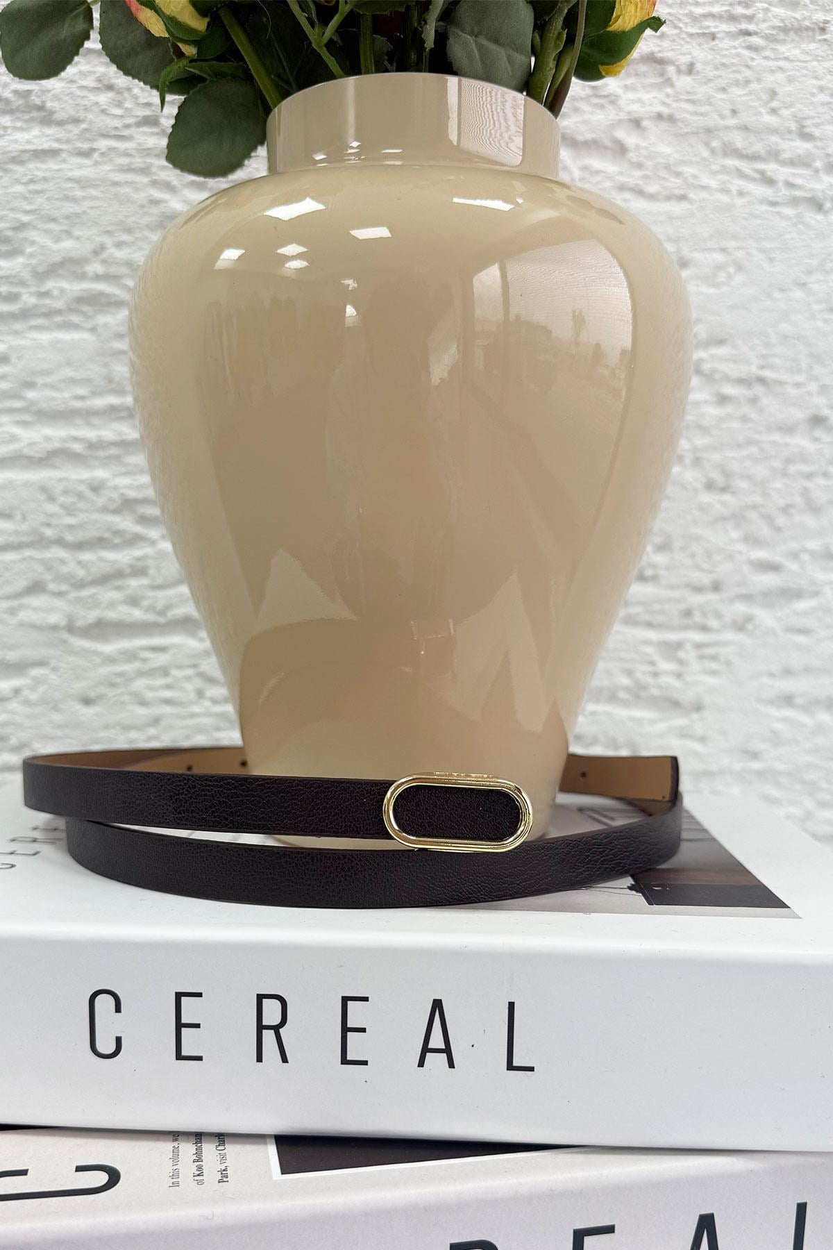 İnce Oval Tokalı Minimal Kadın Deri Kemer – Kahverengi