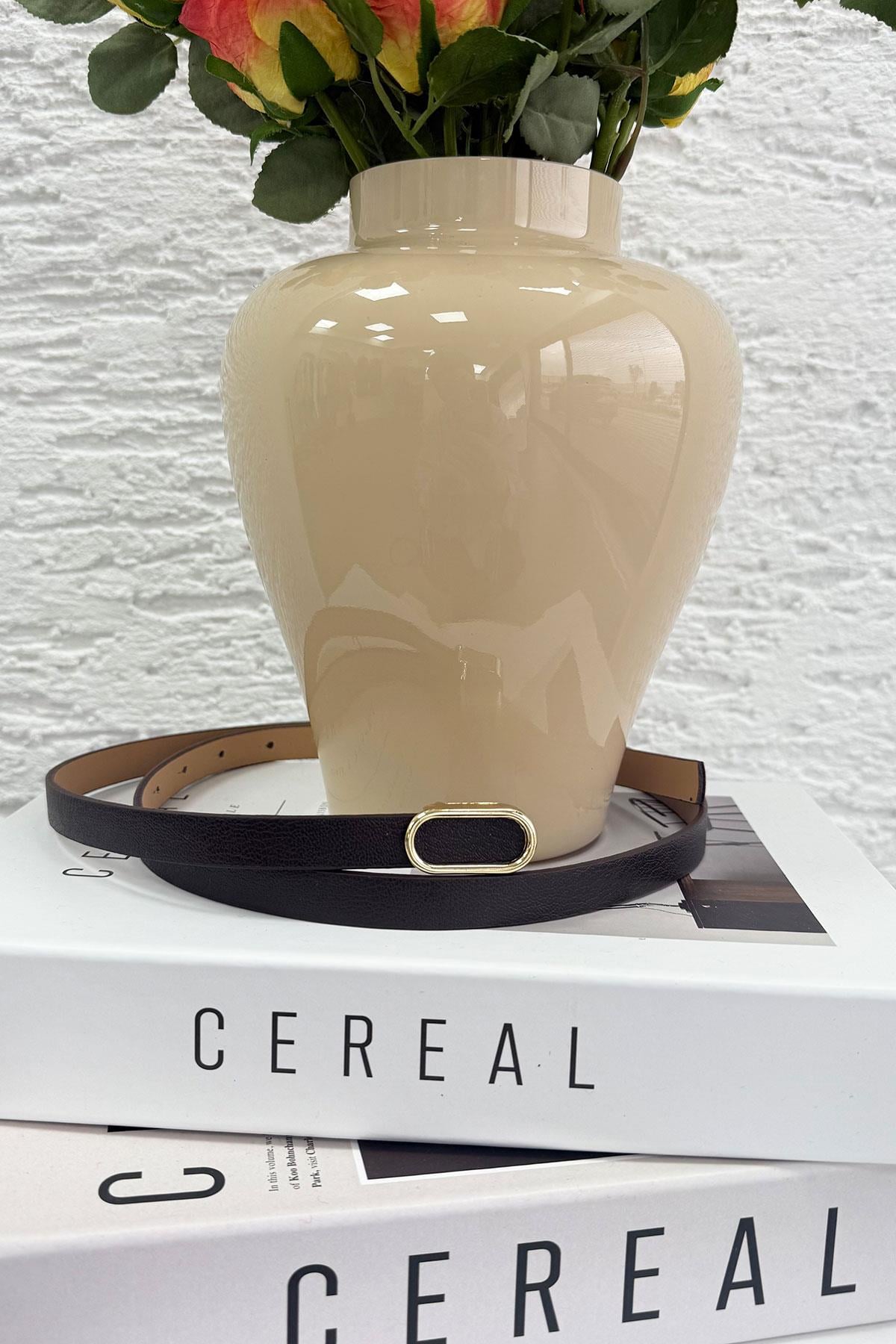 İnce Oval Tokalı Minimal Kadın Deri Kemer – Kahverengi