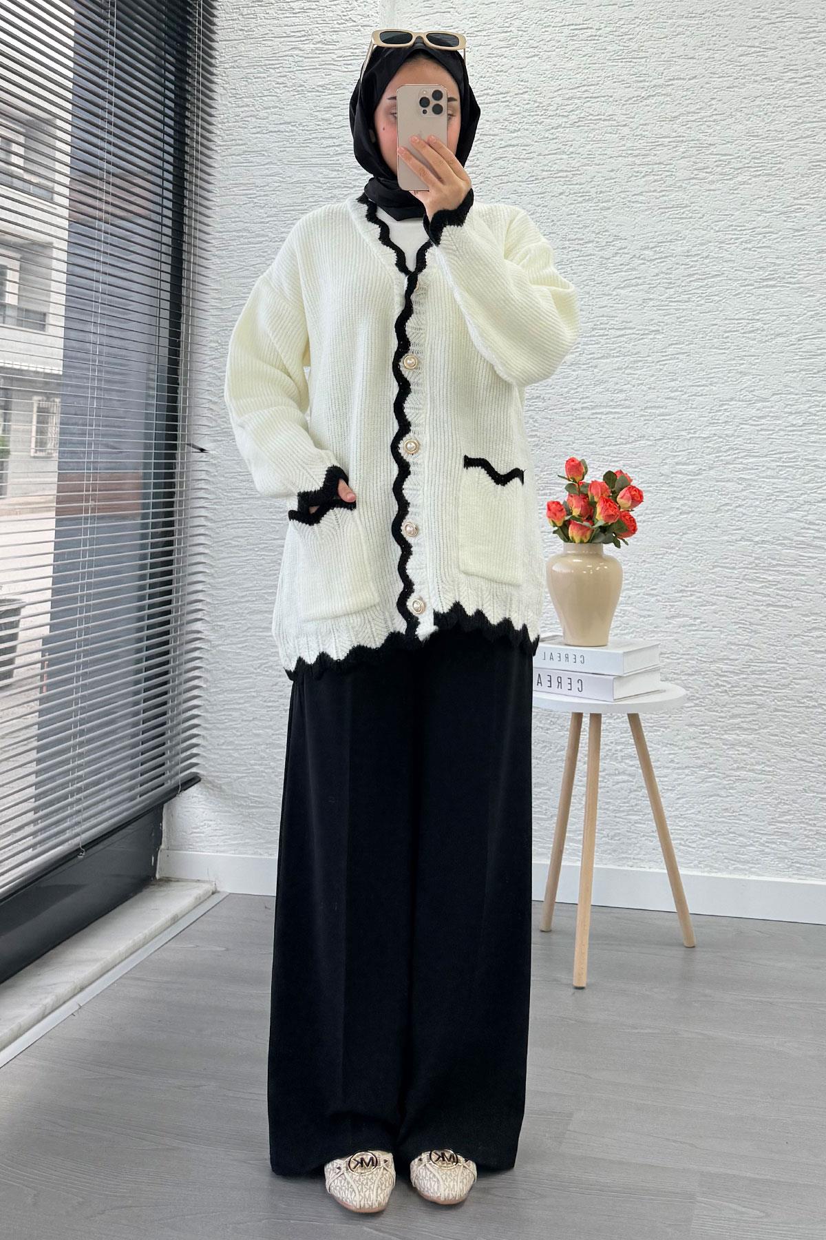 İnci Düğmeli Oversize Triko Hırka – Beyaz