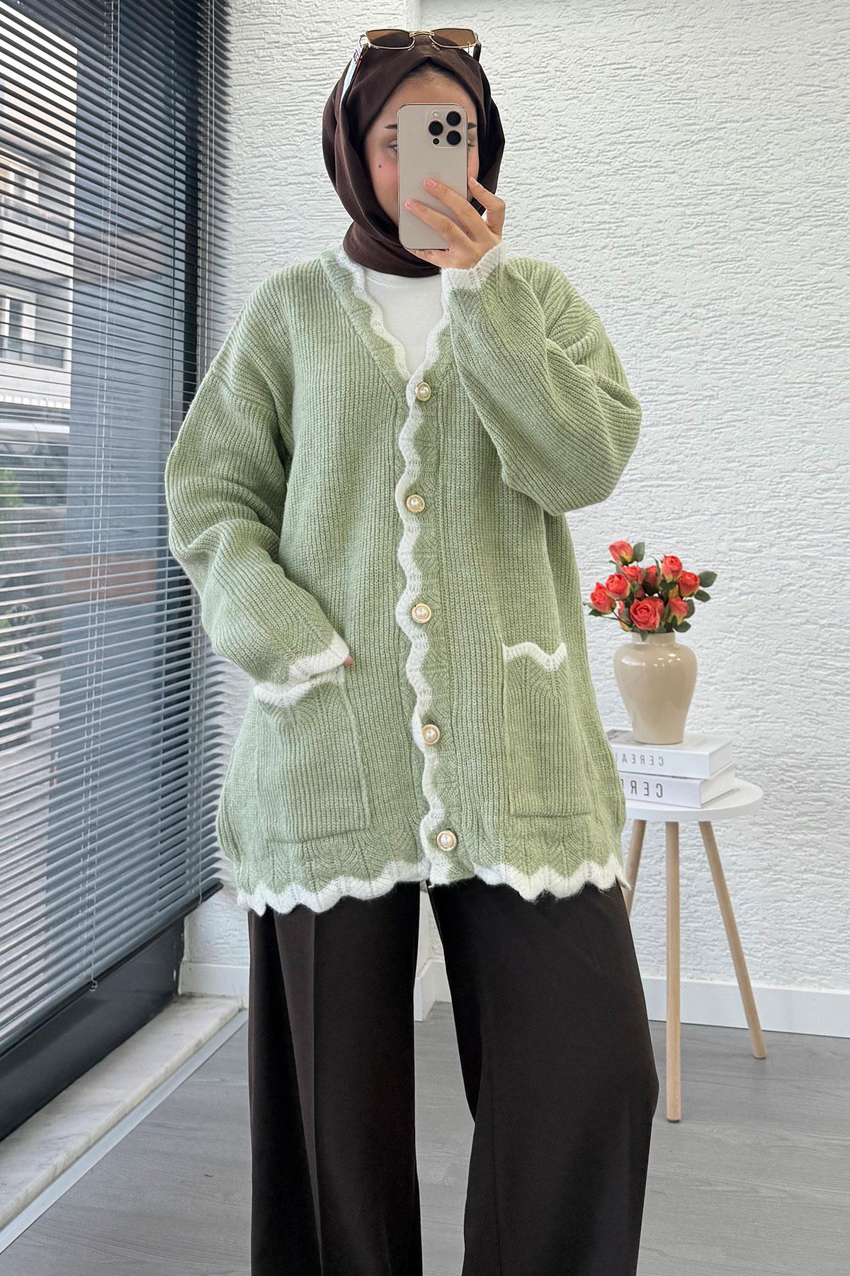 İnci Düğmeli Oversize Triko Hırka – Yeşil