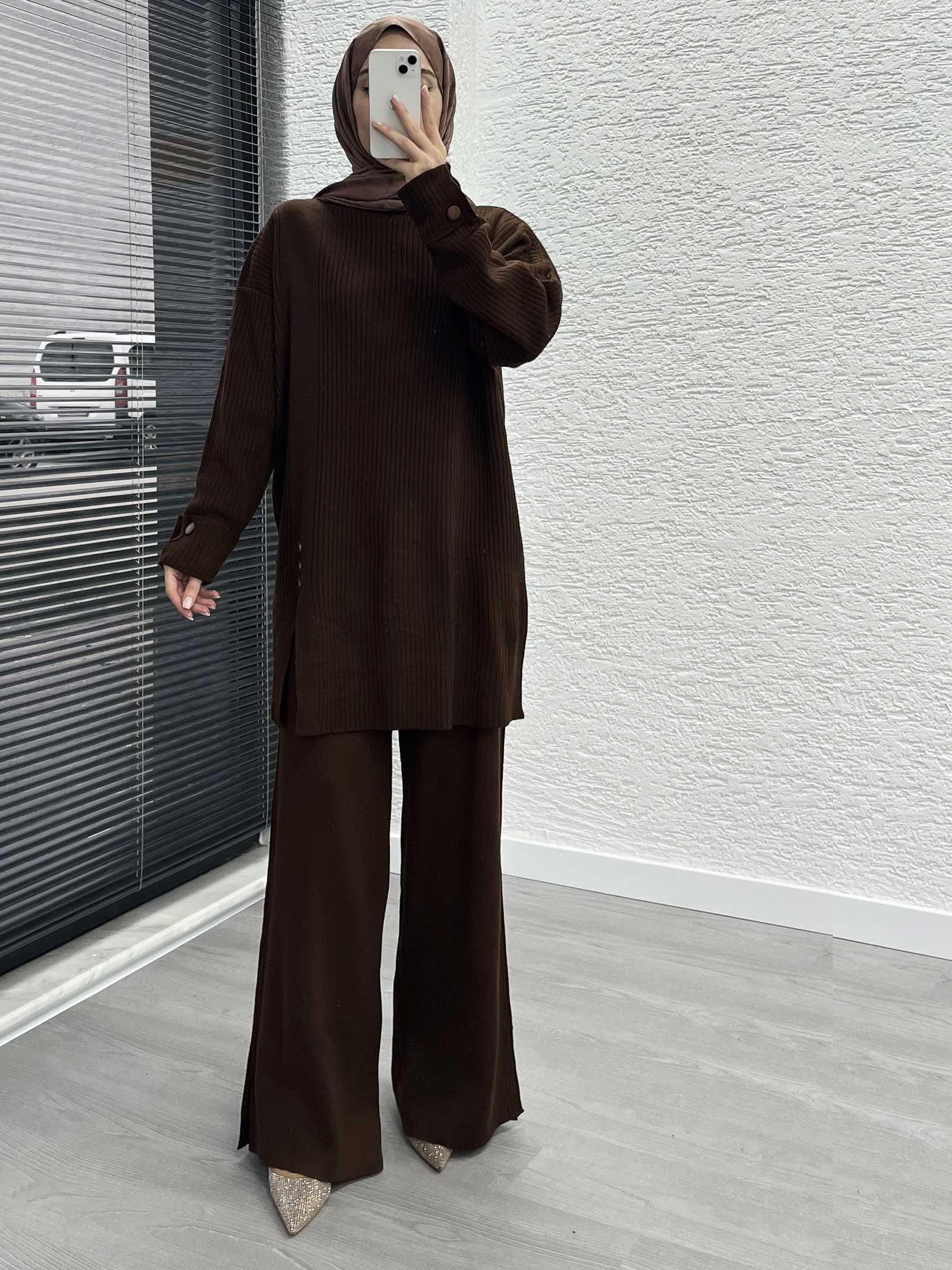 Kahverengi Düğme Detaylı Oversize Triko Takım