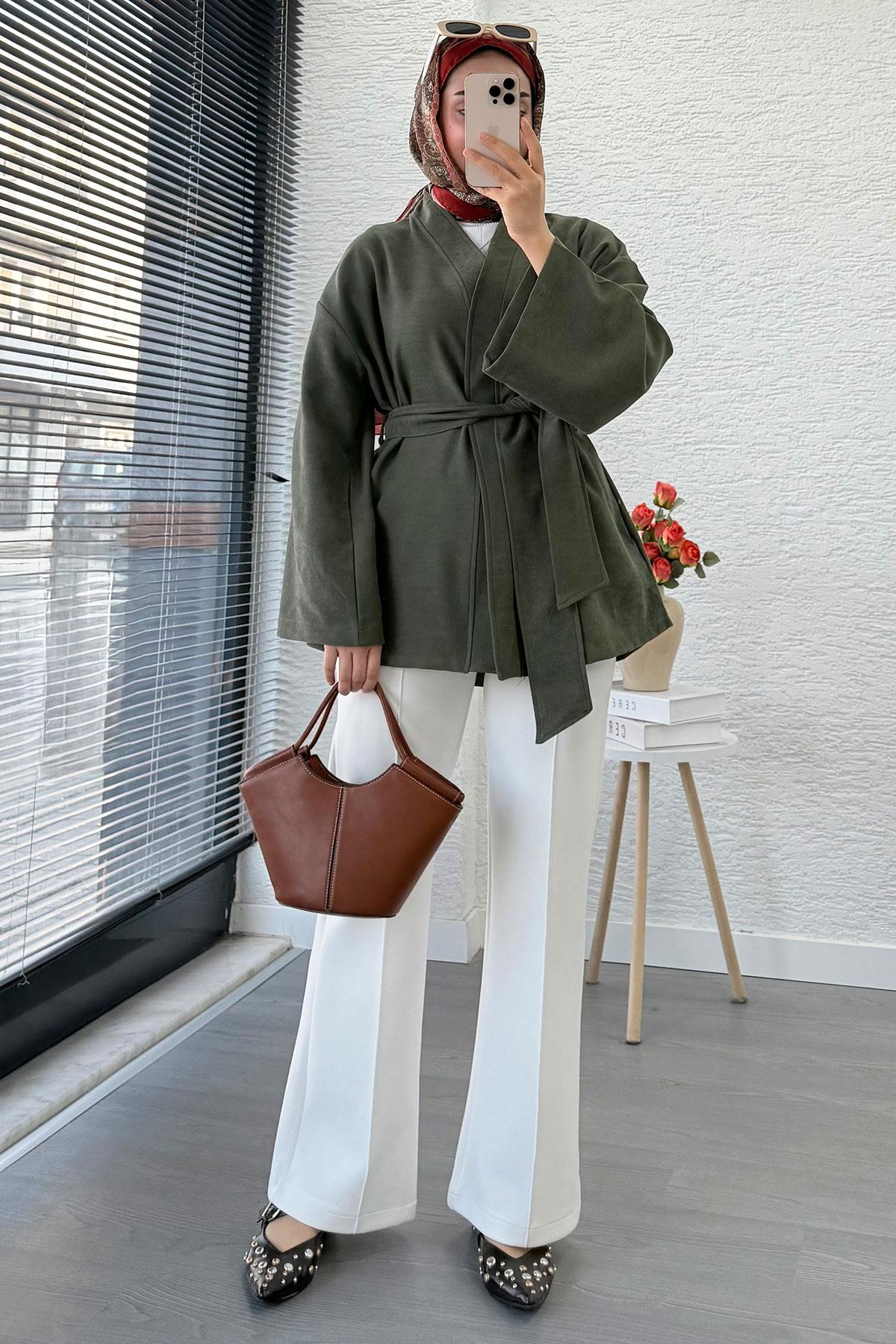 Kolları Volan Detaylı Premium Gabardin Kısa Kimono – Haki